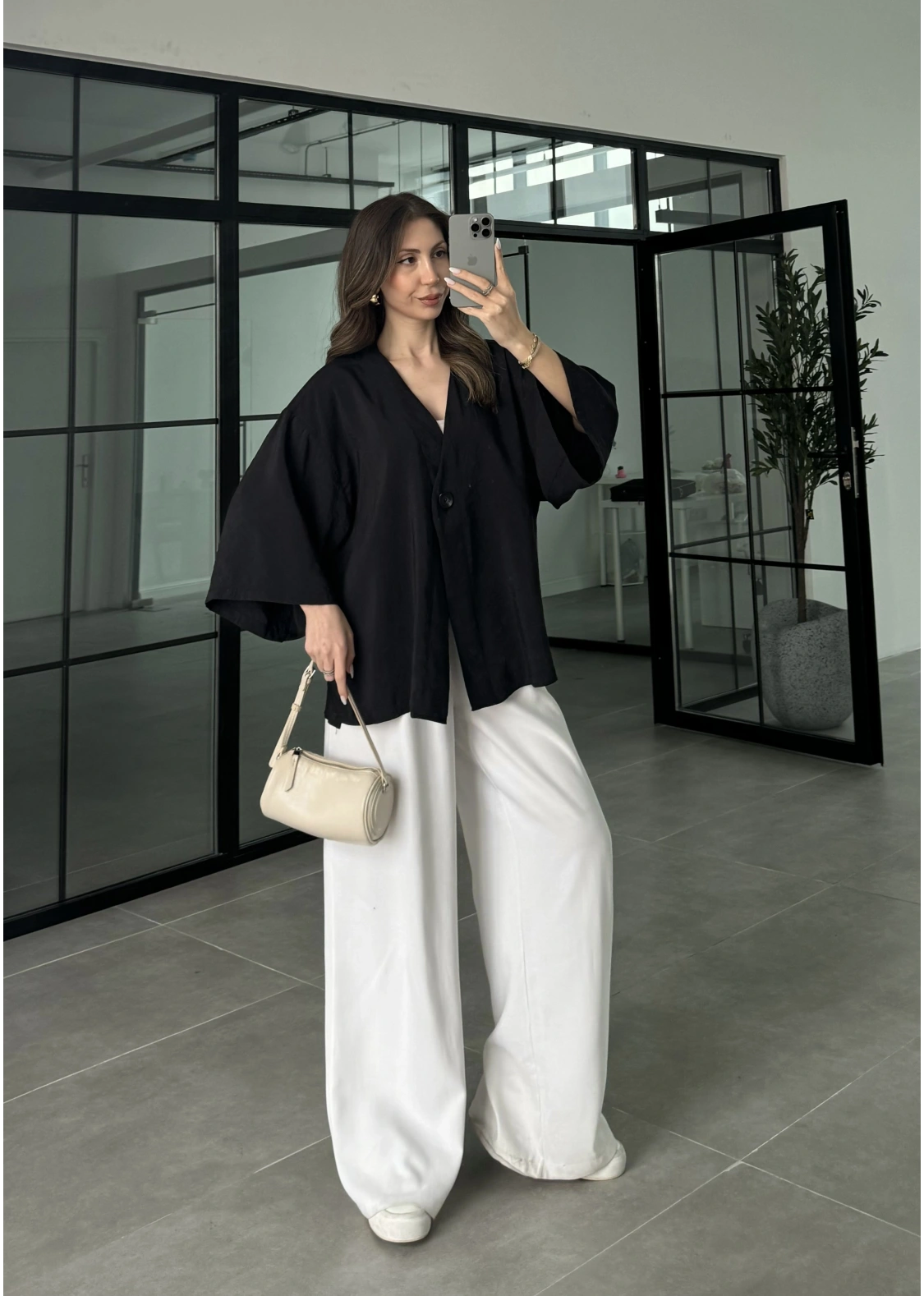 Sofi Tek Düğme Oversize Tensel Siyah Gömlek