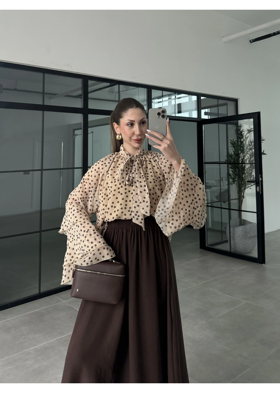 Tereyağ Sarısı Puantiyeli Önü Bağlamalı Şifon Bluz