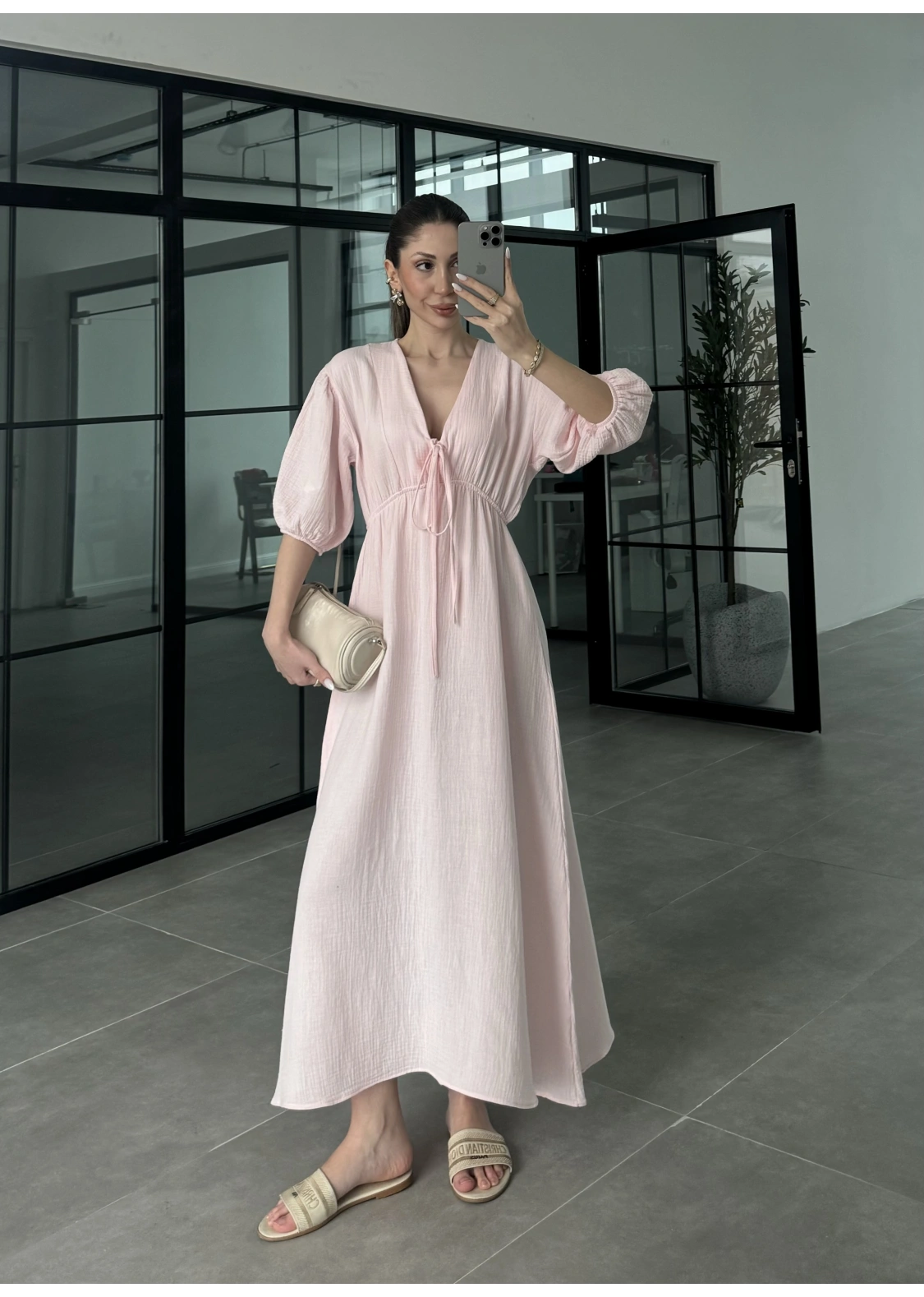 Önü Bağlamalı Uzun Müslin Pembe Elbise