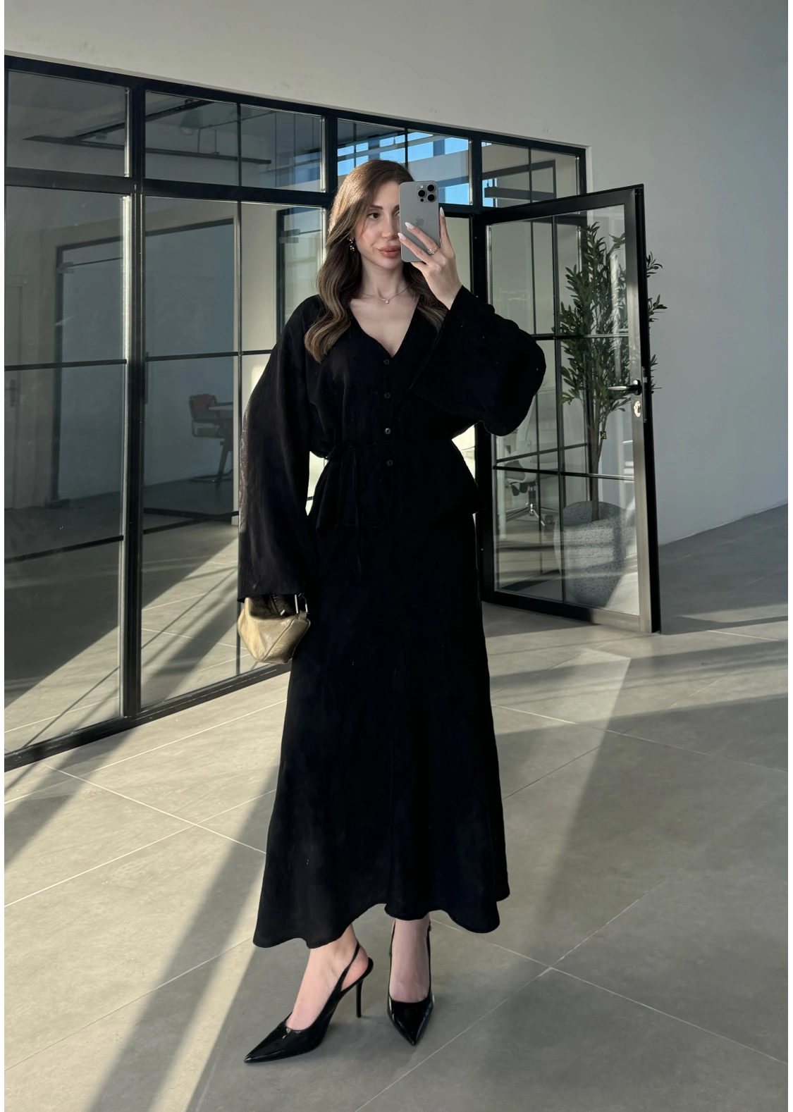 İthal Kumaş Kuşaklı Etekli Siyah Takım