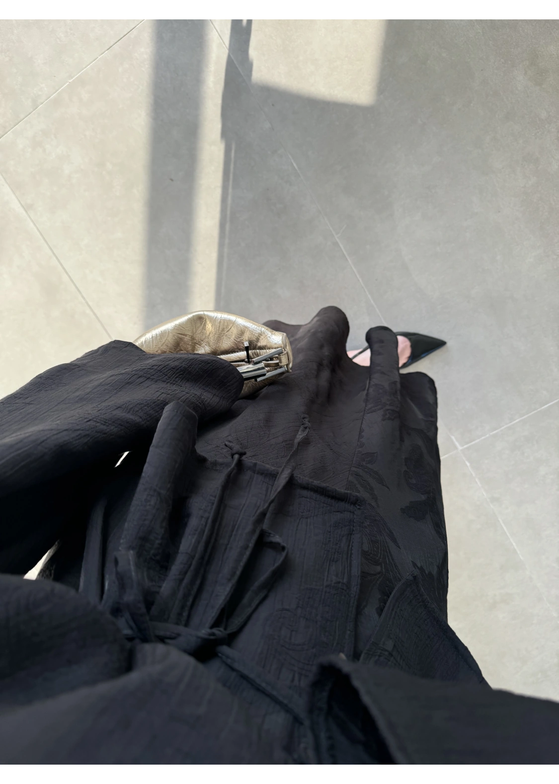 İthal Kumaş Kuşaklı Etekli Siyah Takım