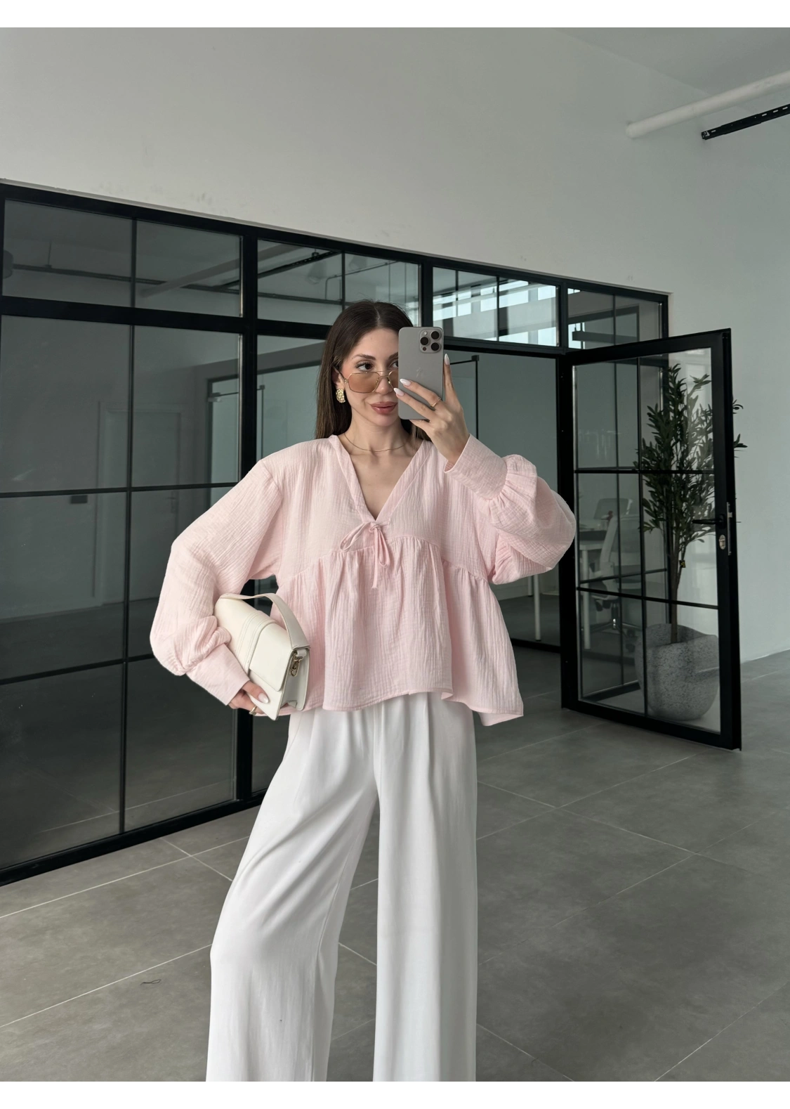 Müslin Kumaş Önü Bağcıklı Pembe Bluz