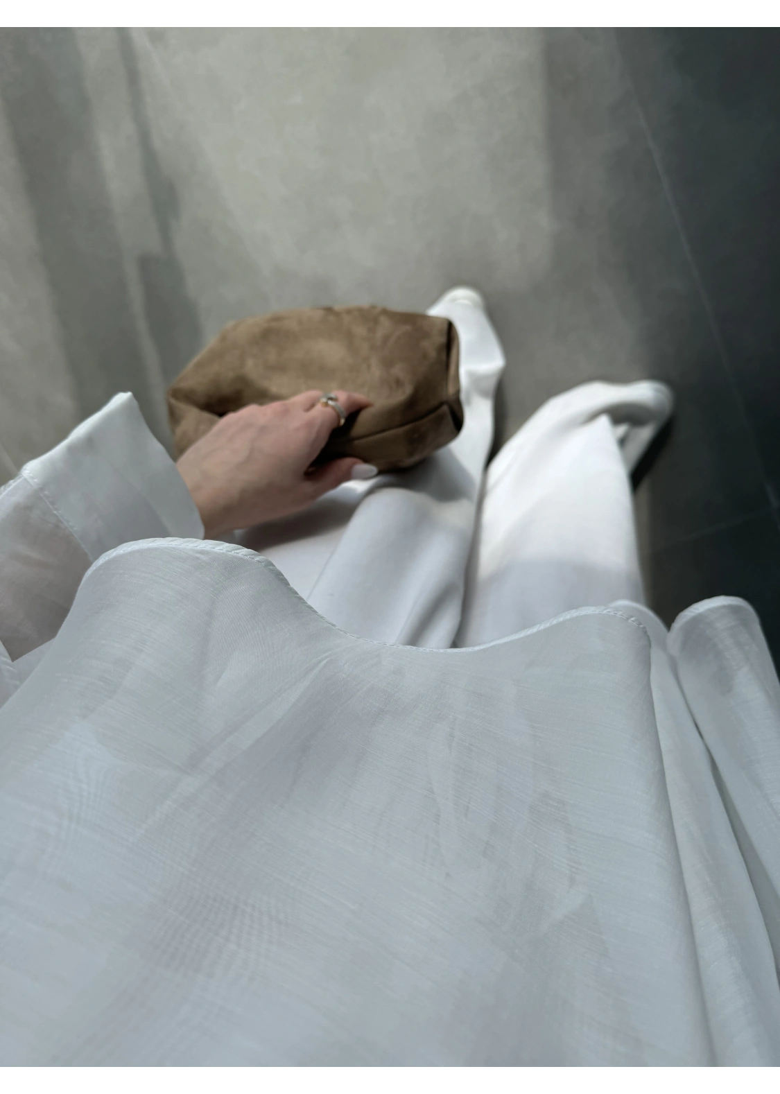 Uçuşan Pelerin Beyaz Tül Bluz