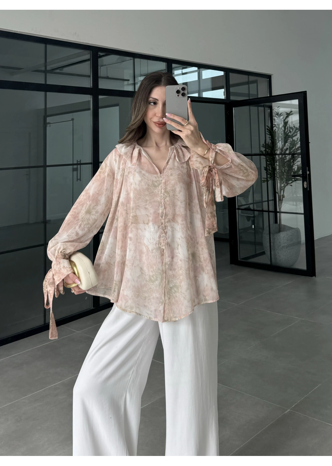 Arka Beli Büzgülü Vintage Pembe Şifon Bluz