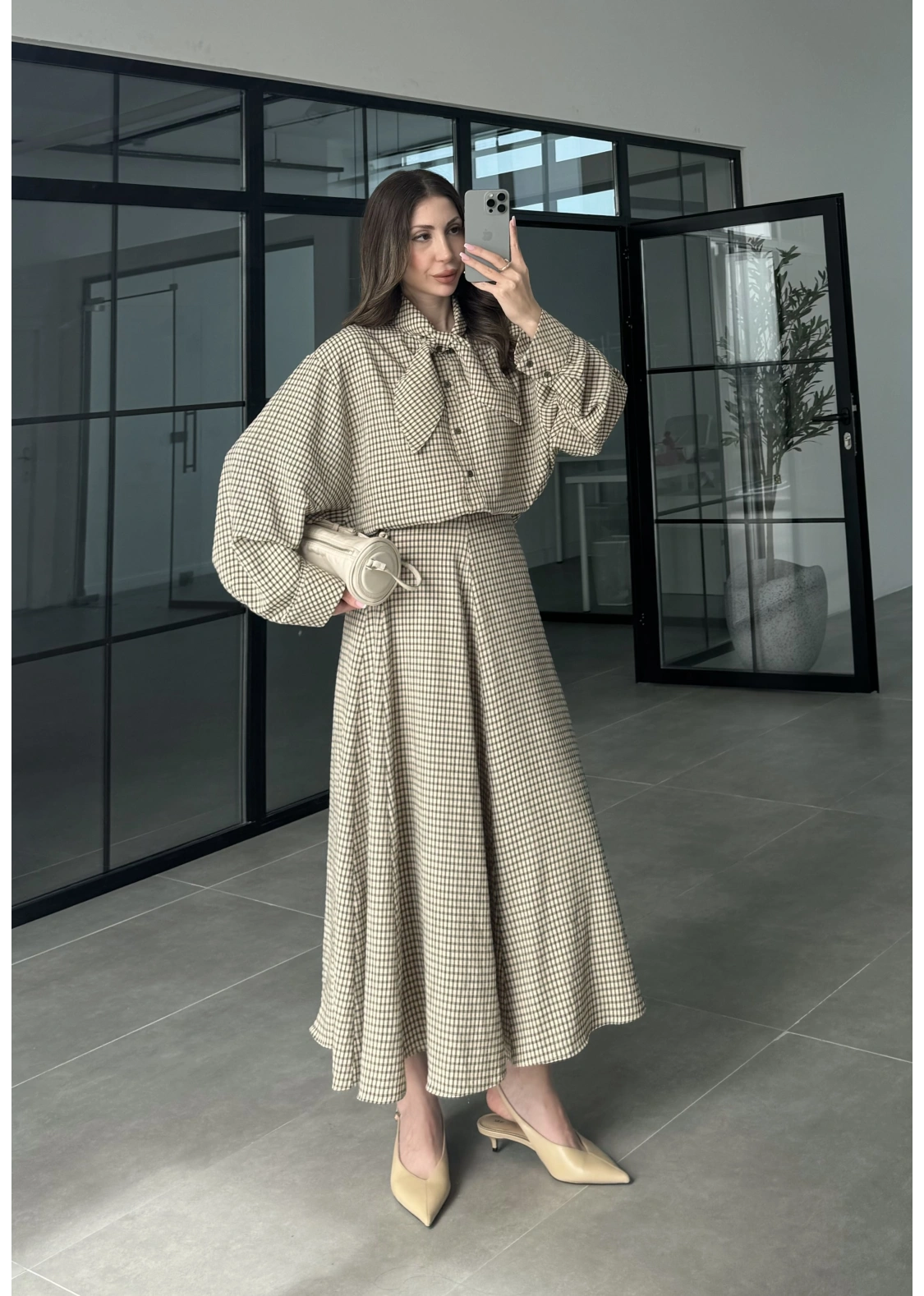 Ekose Fularlı Bej Haki Gömlek Takım