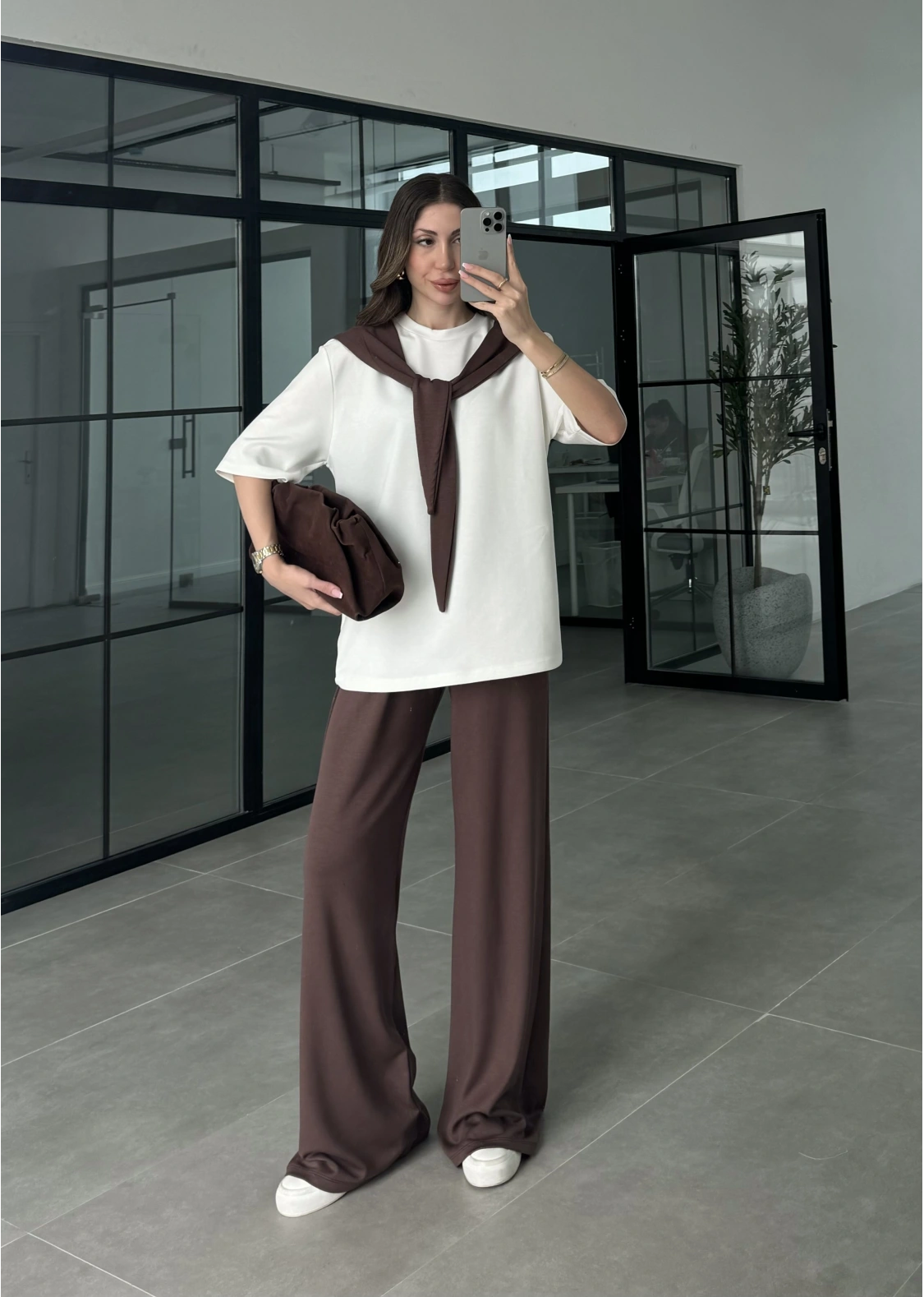 Oysh Kumaş Fular Detaylı Kahverengi Takım