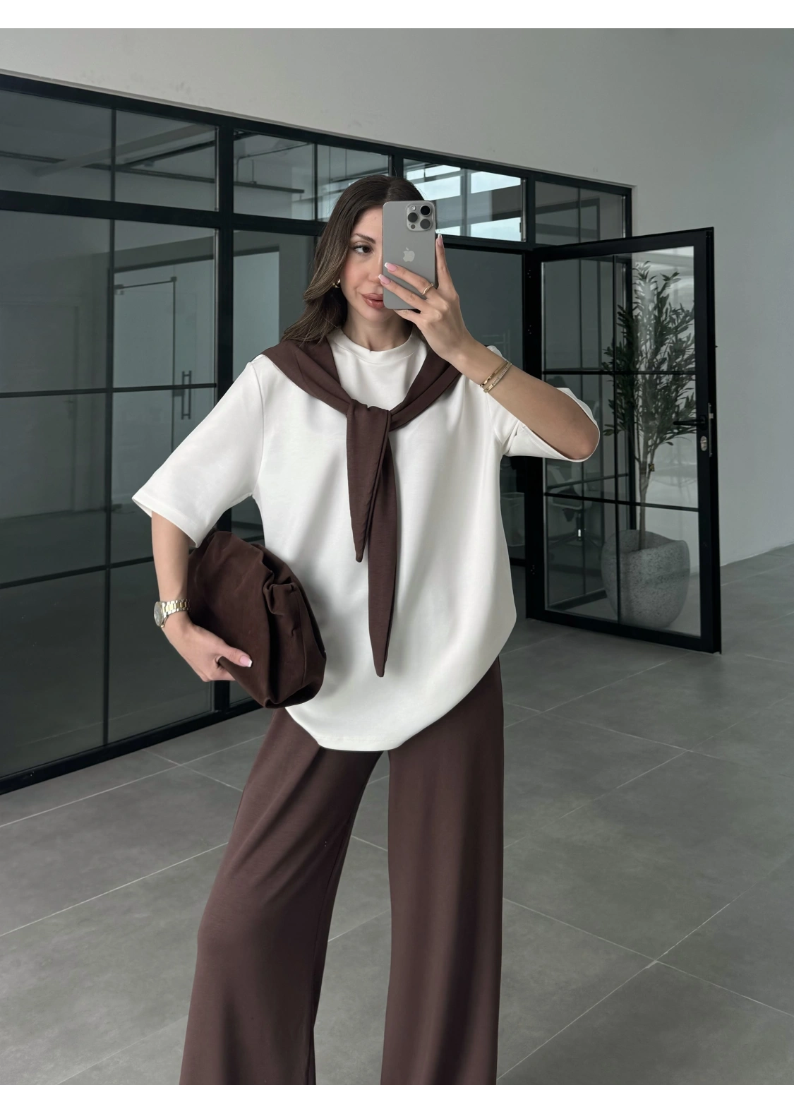 Oysh Kumaş Fular Detaylı Kahverengi Takım