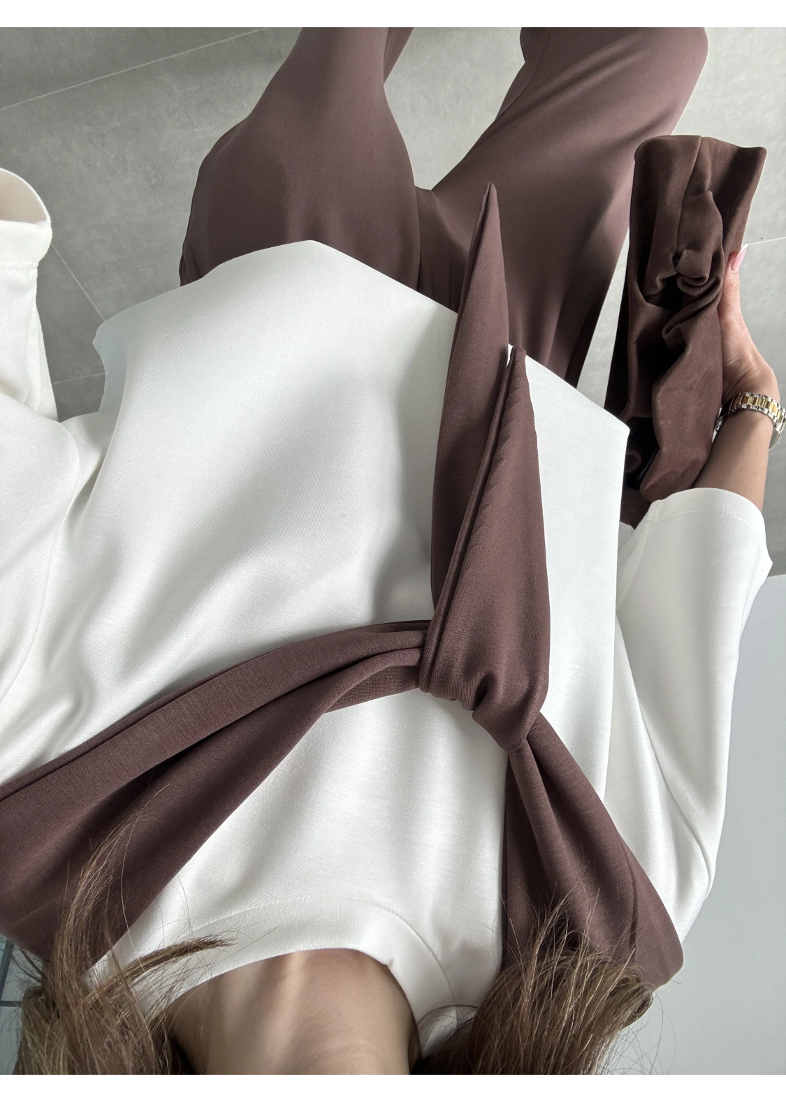 Oysh Kumaş Fular Detaylı Kahverengi Takım