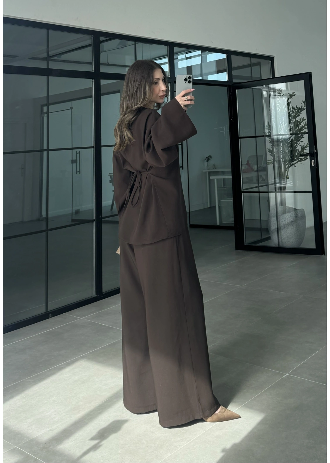 Arkadan Bağlamalı Asimetrik Kahve Takım