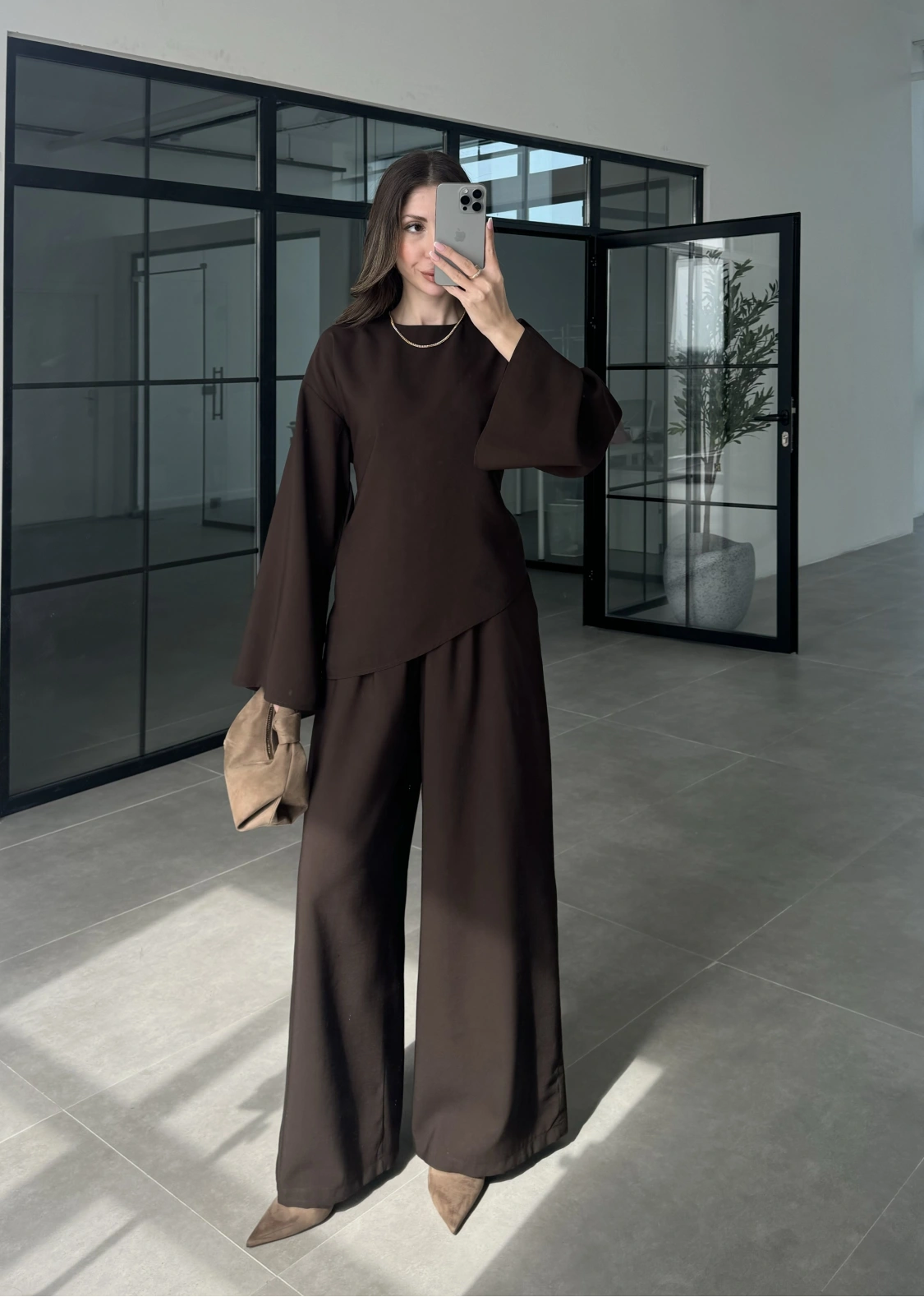 Arkadan Bağlamalı Asimetrik Kahve Takım