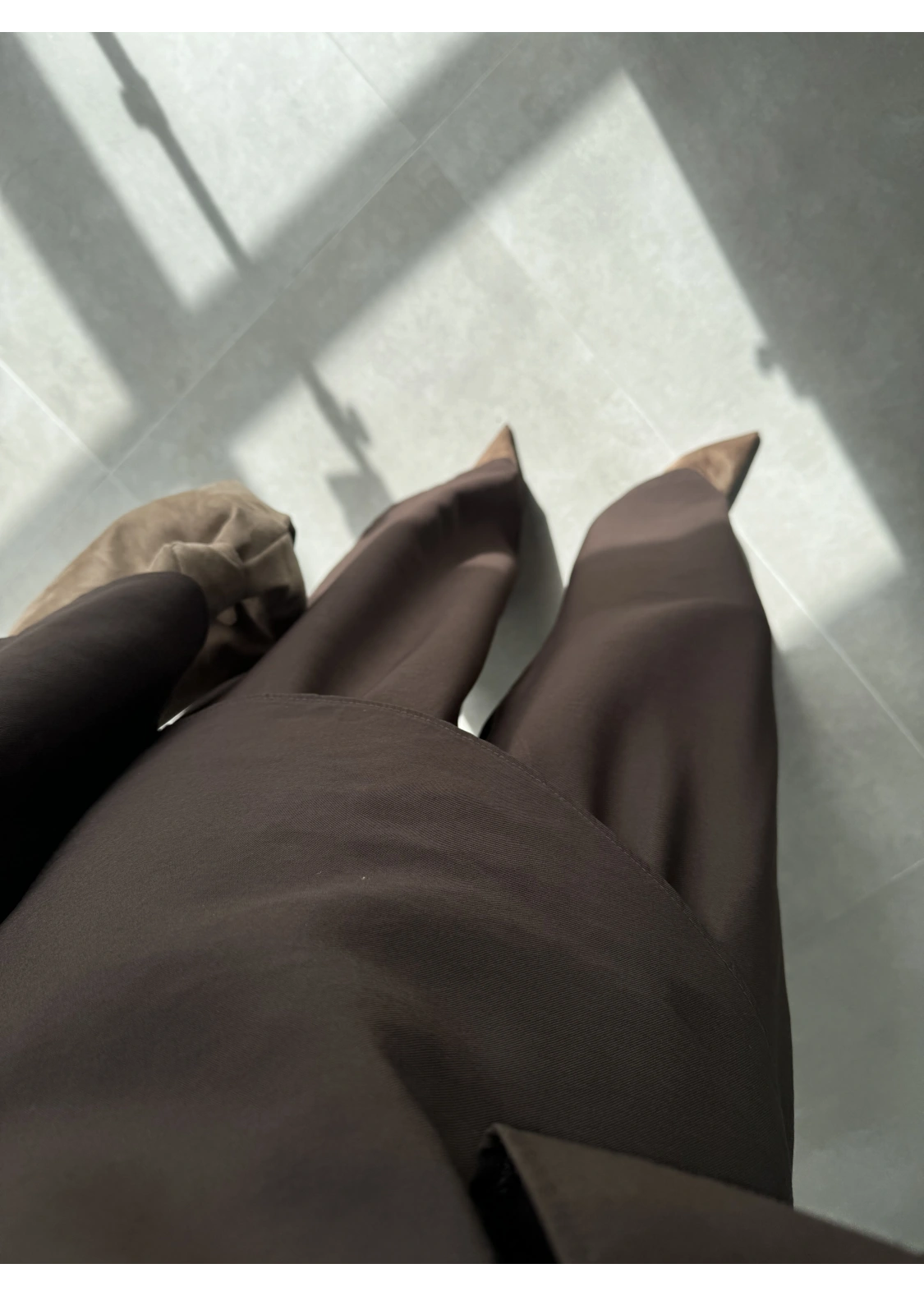 Arkadan Bağlamalı Asimetrik Kahve Takım