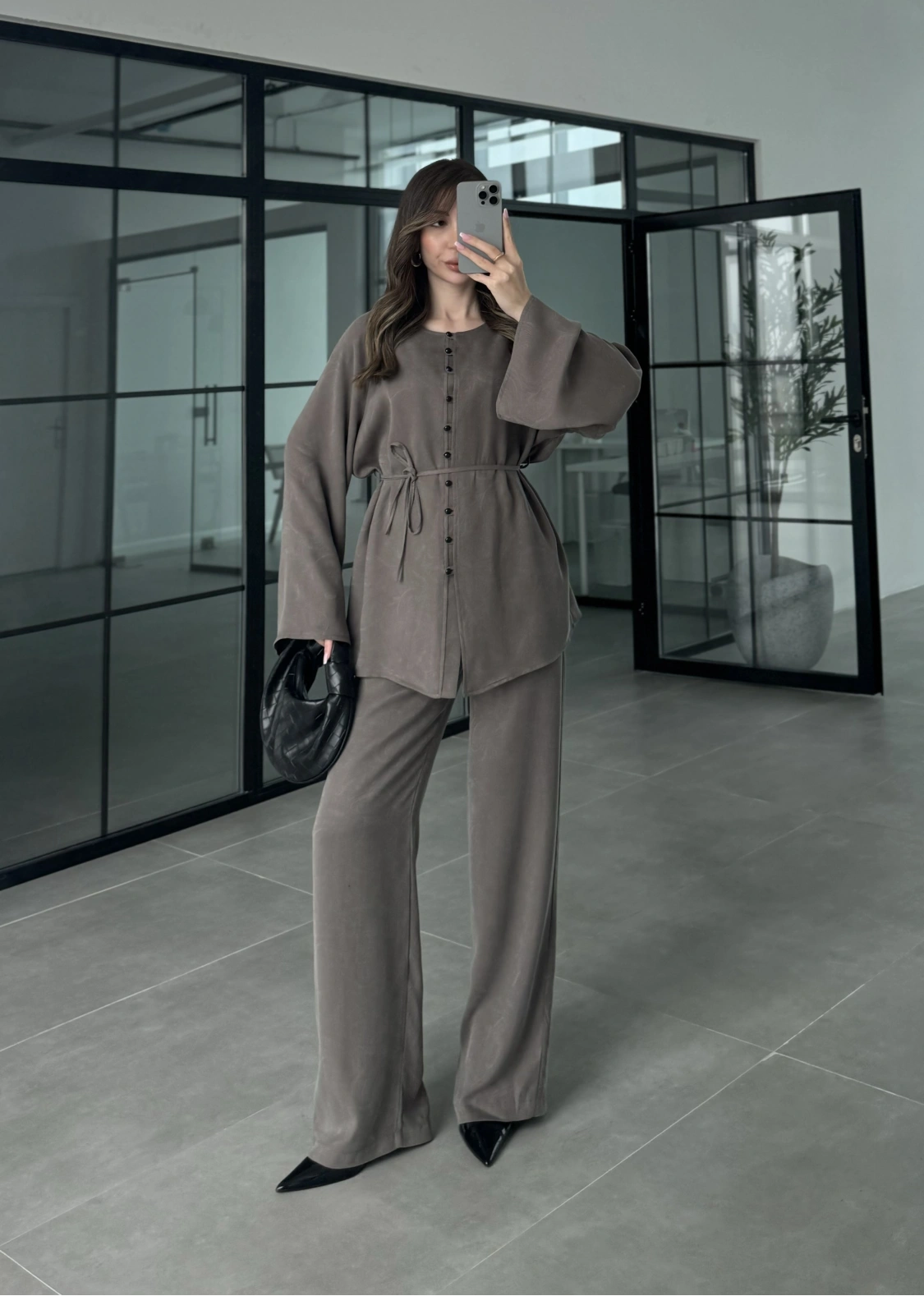 İthal Kumaş Düğme Detaylı Duman Kuşaklı Takım