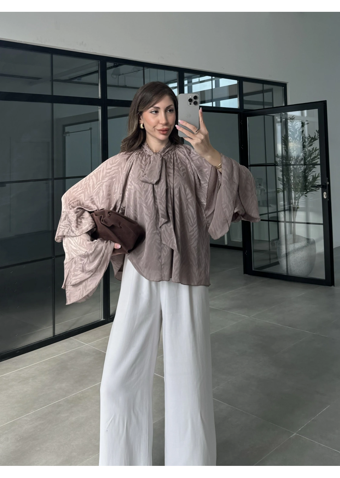 İthal Kumaş Astarlı Fırfırlı Vizon Bluz