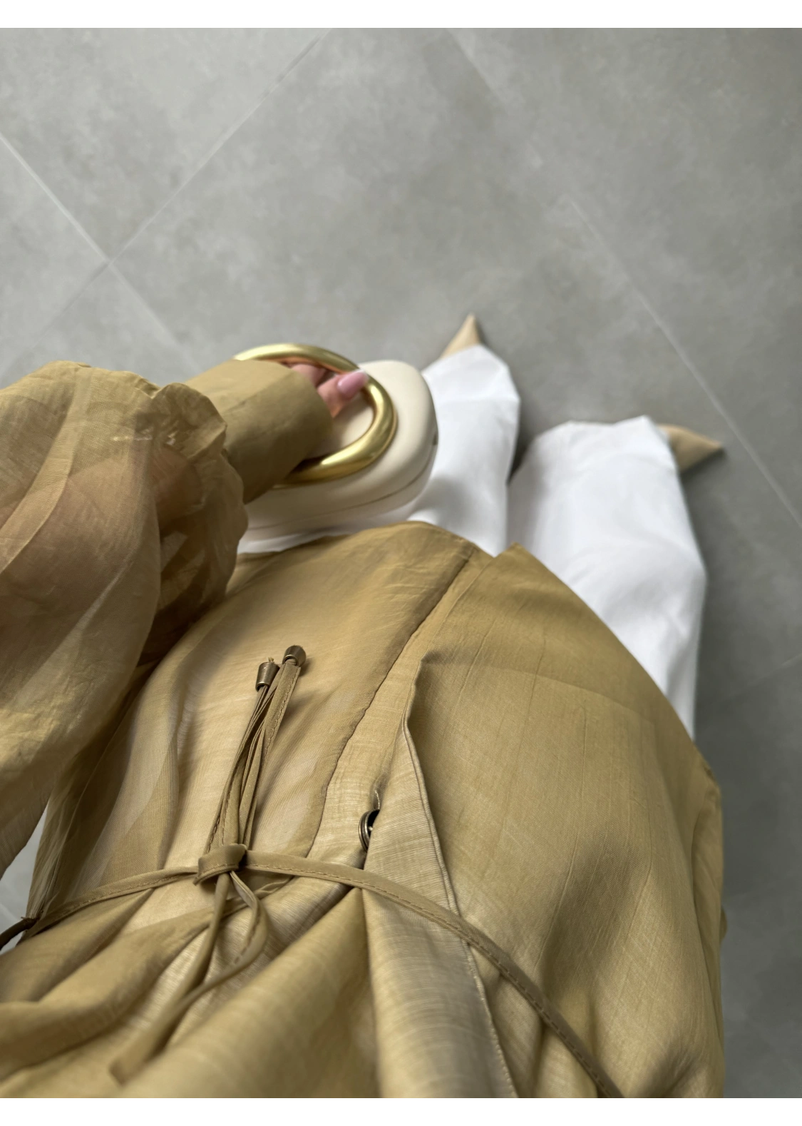 Kuşaklı Balonkol Olive Tül Bluz