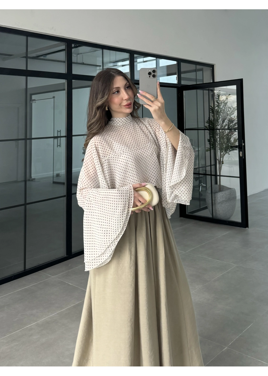 Puantiyeli Şifon Beyaz Panço Bluz