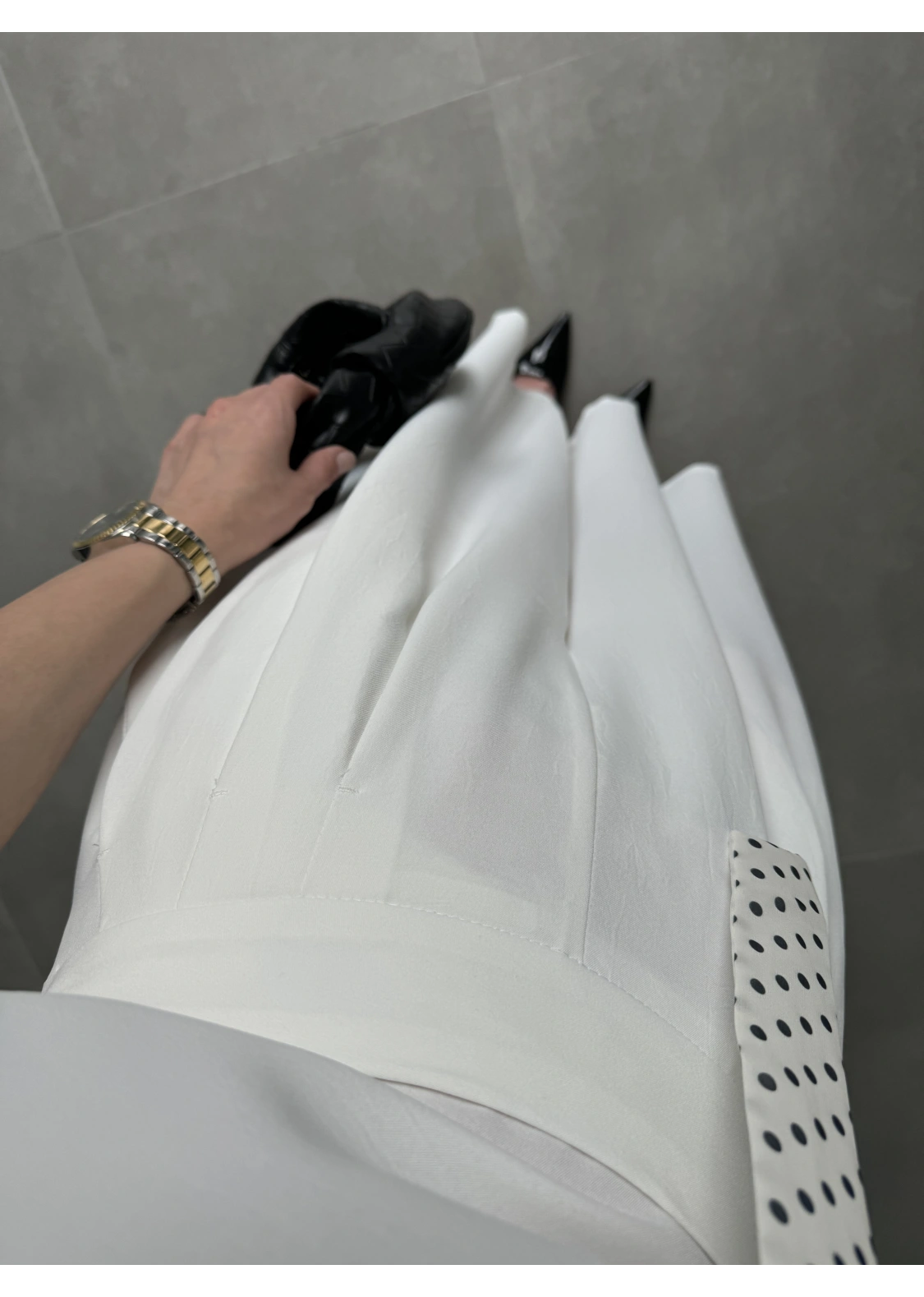 Puantiye Fularlı Premium Beyaz Takım