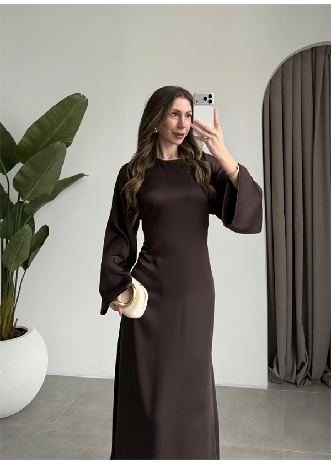 Arkadan Bağlamalı Kahve Saten Elbise