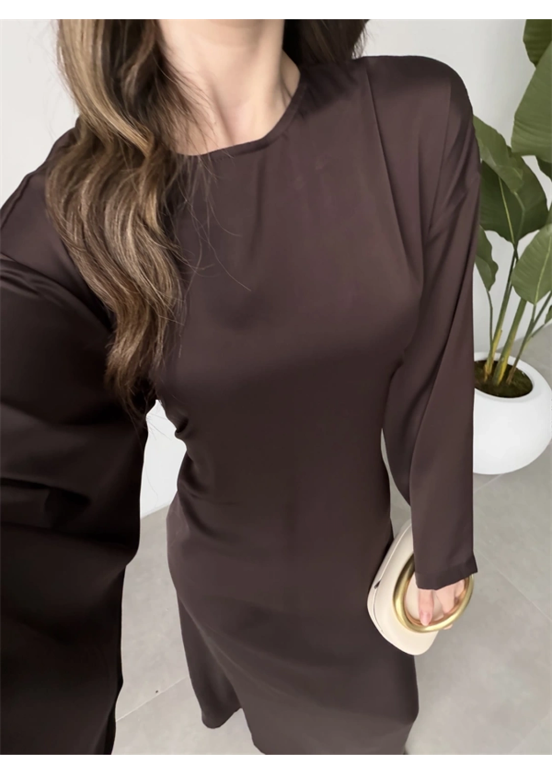 Arkadan Bağlamalı Kahve Saten Elbise