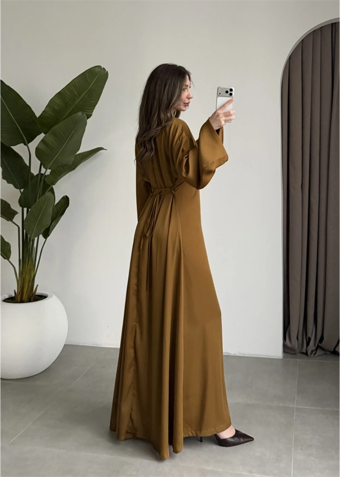 Arkadan Bağlamalı Yağ Yeşili Saten Elbise