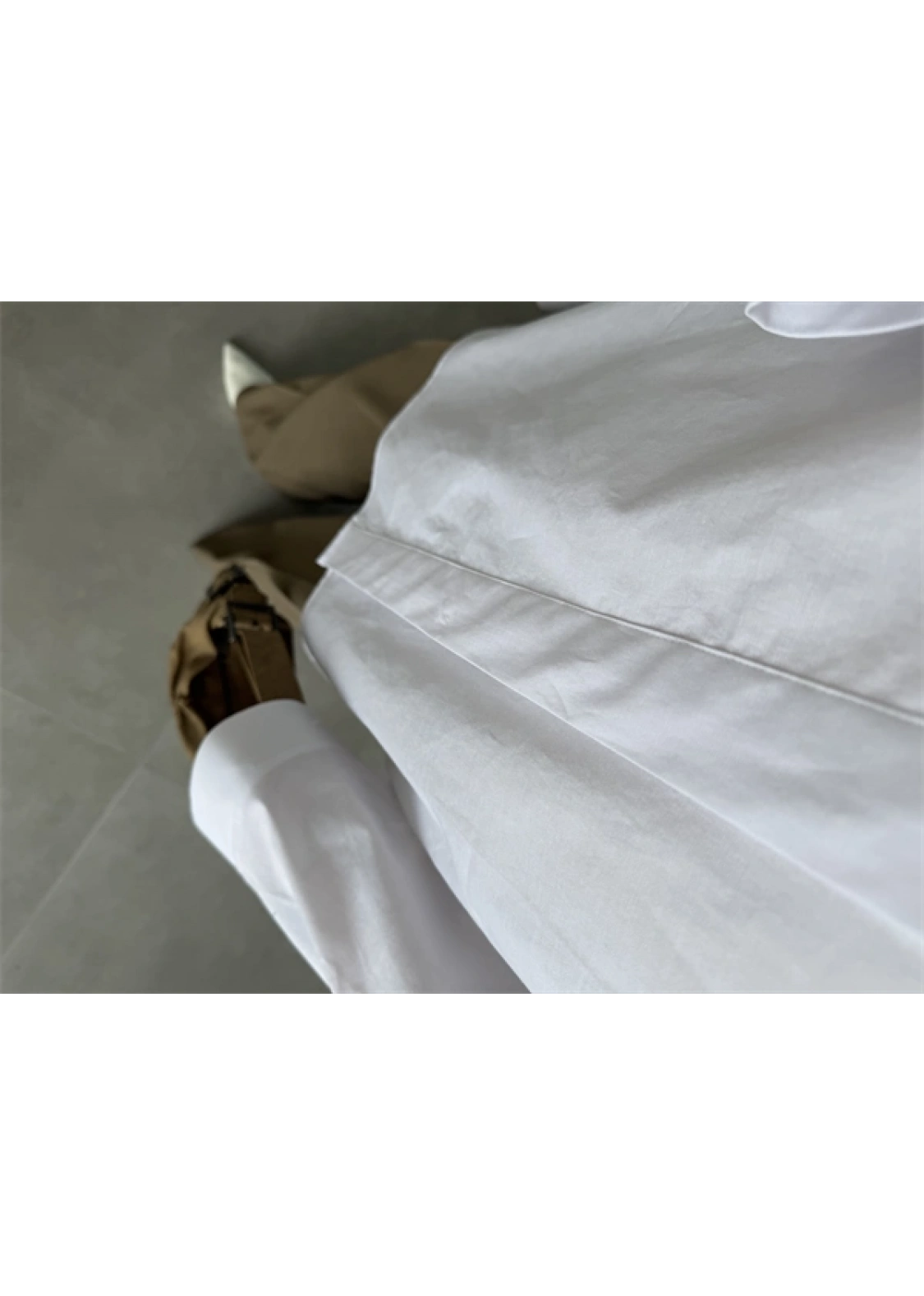 Asimetrik Yaka Oversize Beyaz Gömlek