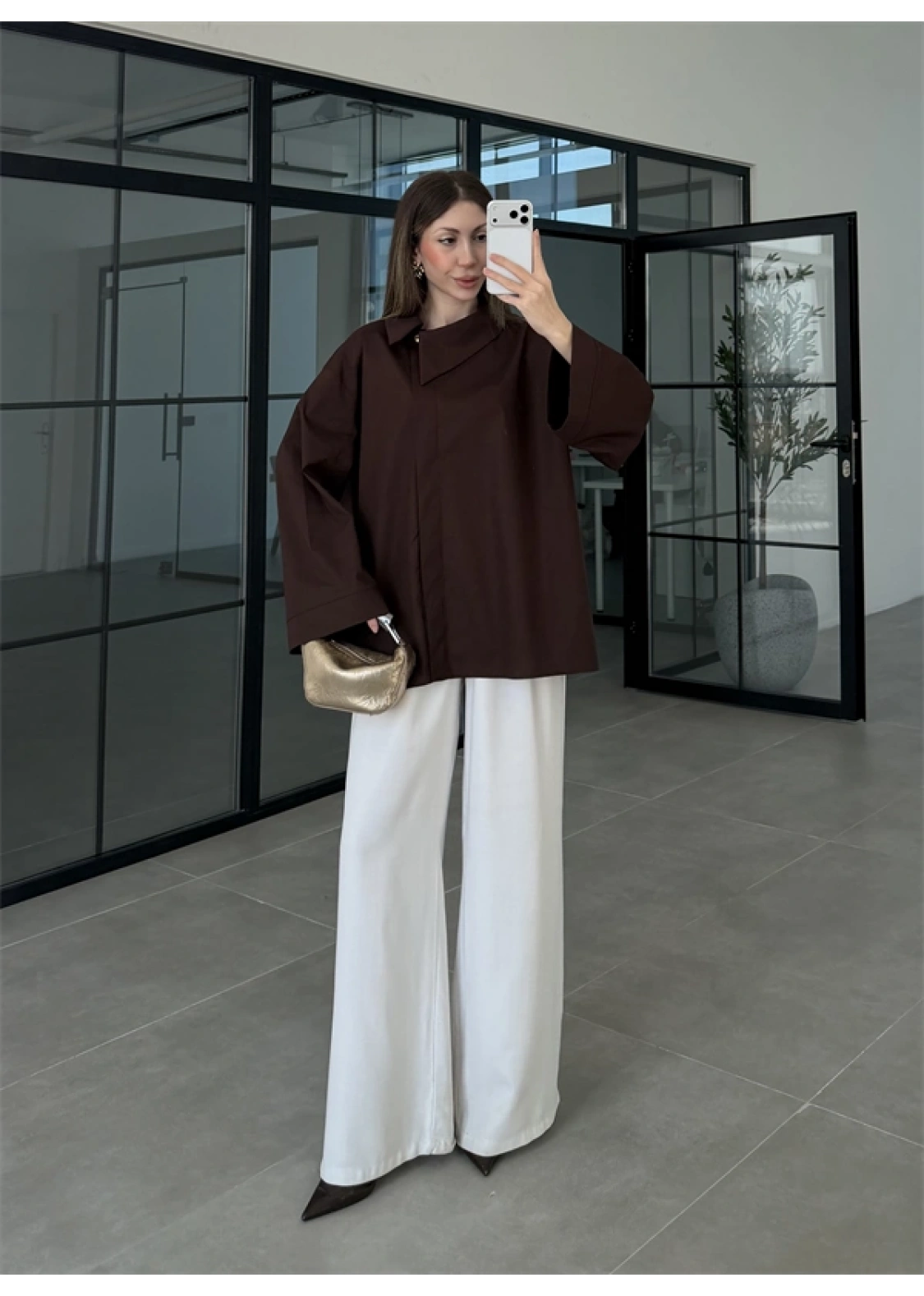 Asimetrik Yaka Oversize Kahve Gömlek