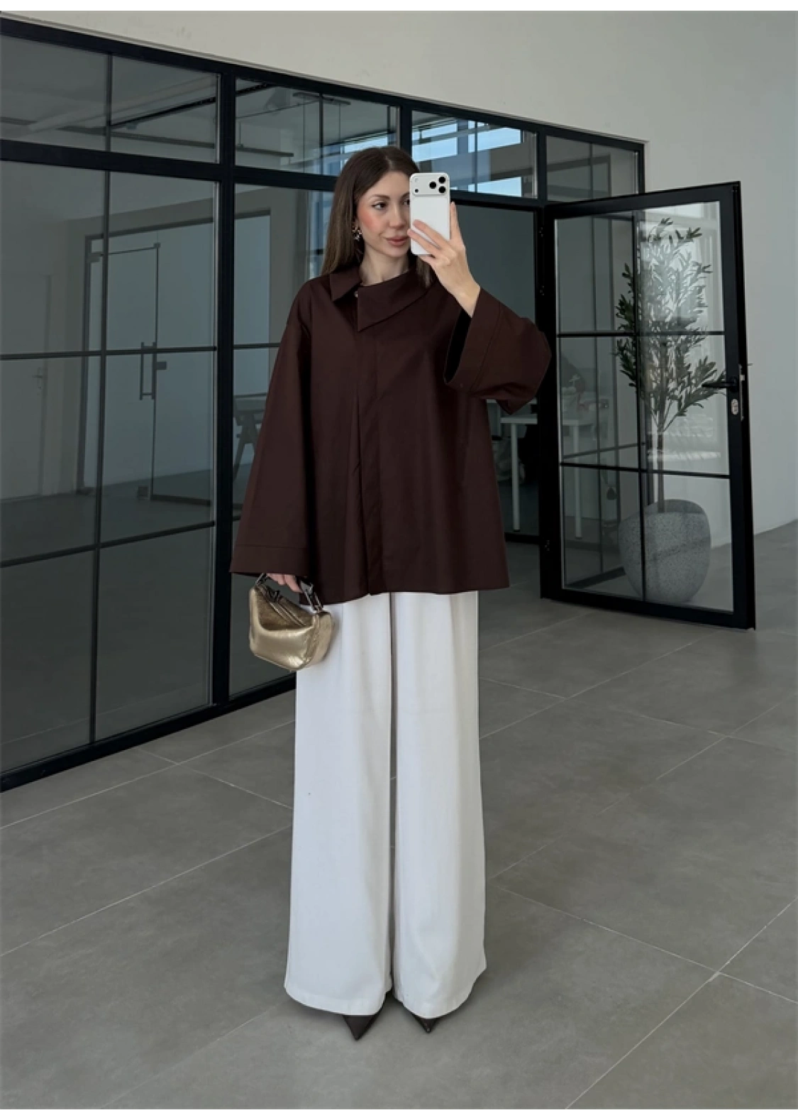 Asimetrik Yaka Oversize Kahve Gömlek