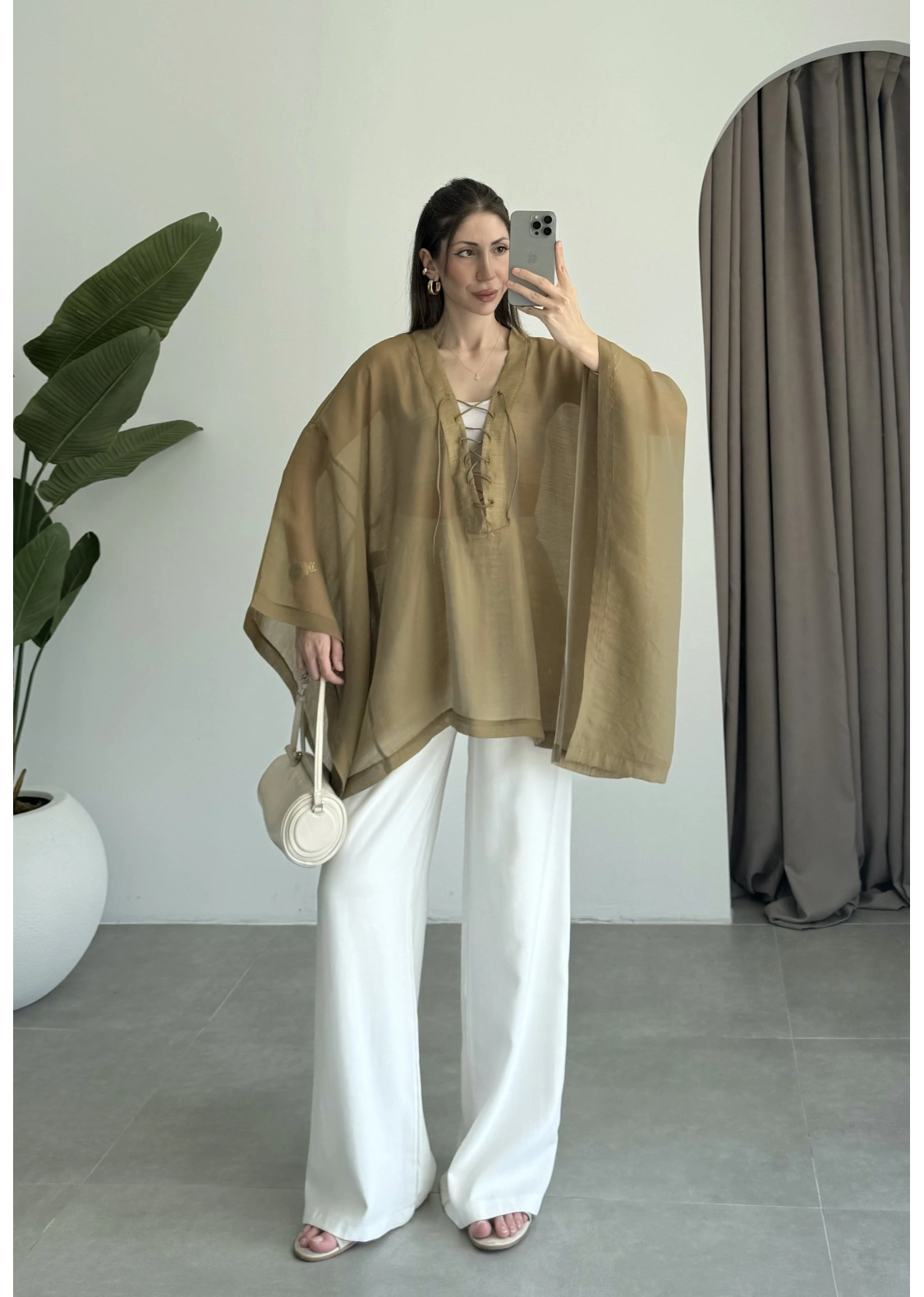 Bağcıklı Yarasakol Olive Panço