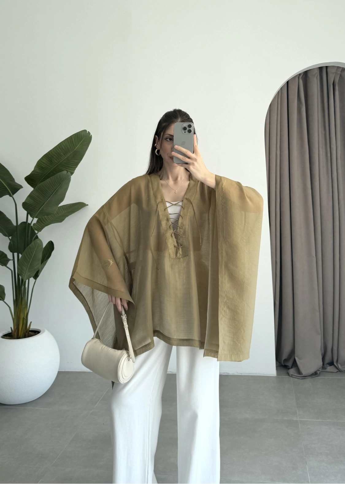 Bağcıklı Yarasakol Olive Panço