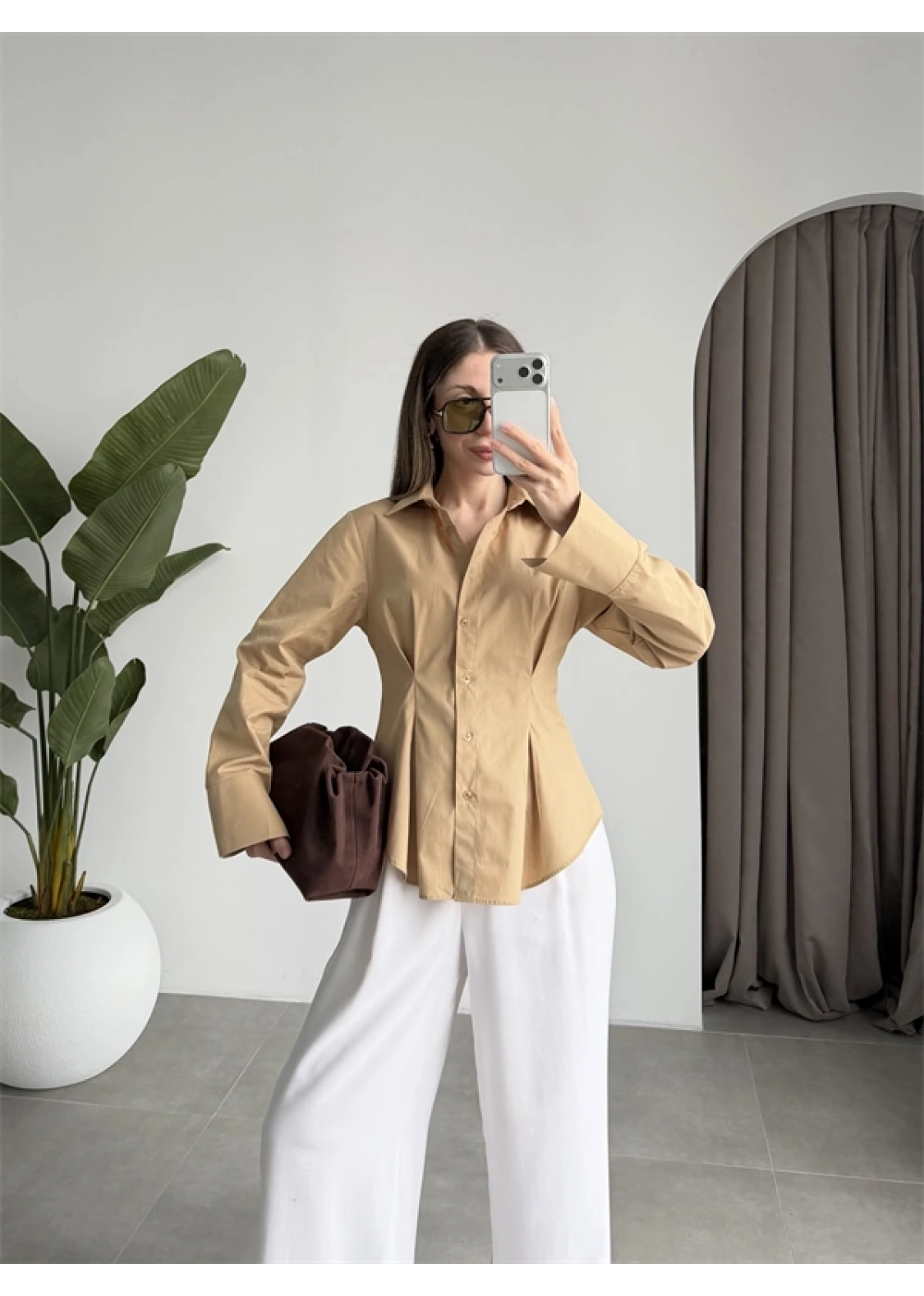 Belden Oturtmalı Pilili Camel Poplin Gömlek