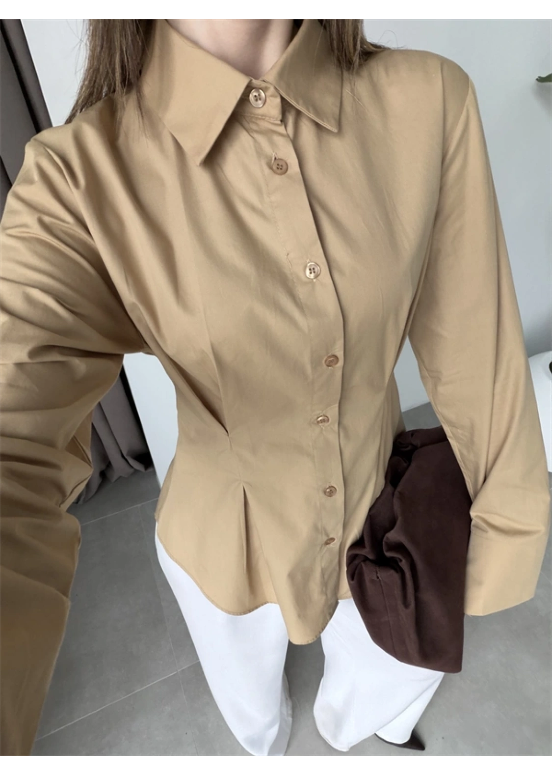 Belden Oturtmalı Pilili Camel Poplin Gömlek