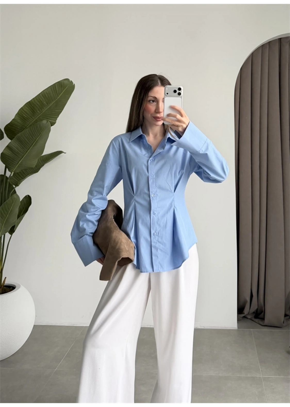 Belden Oturtmalı Pilili Mavi Poplin Gömlek