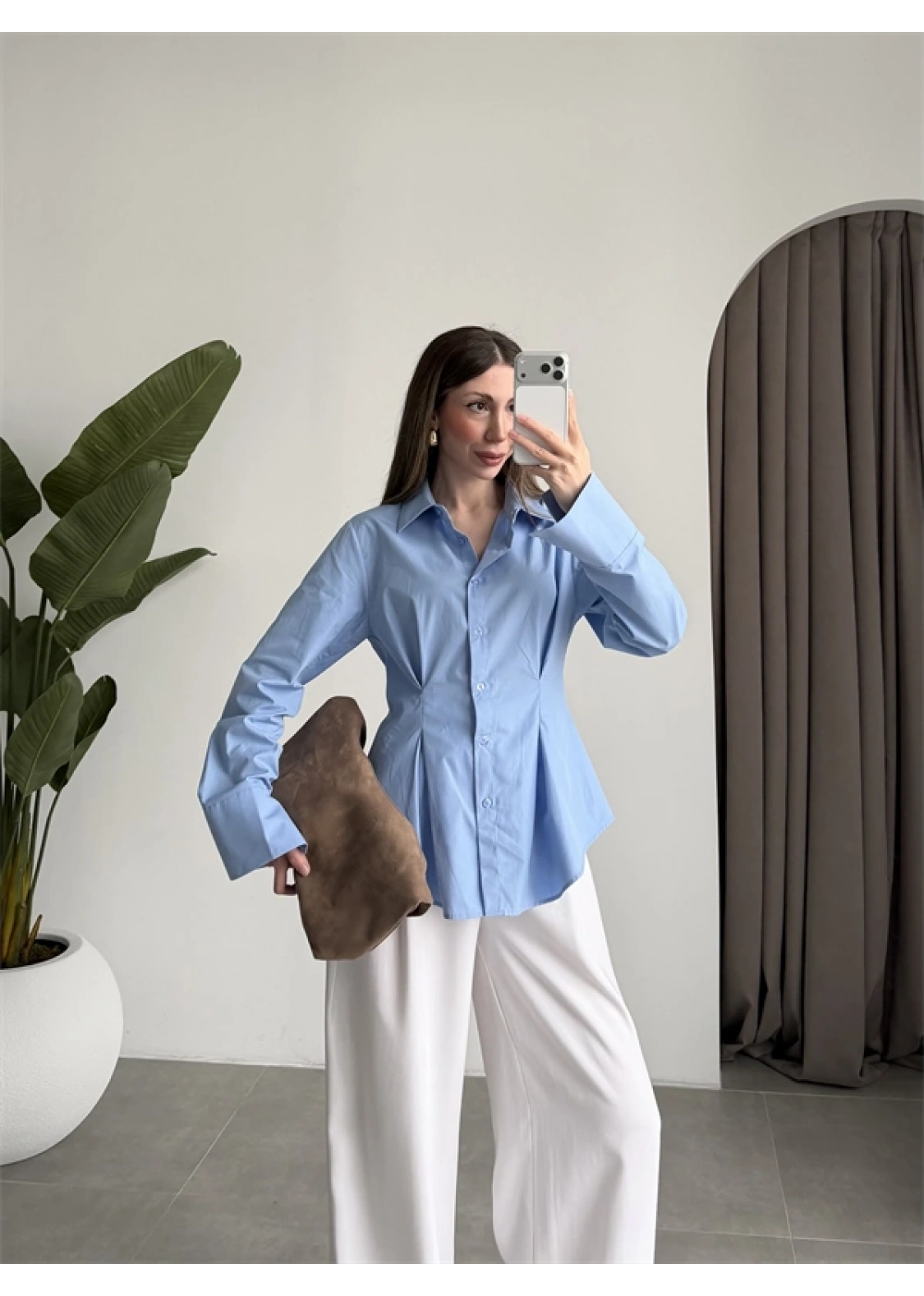 Belden Oturtmalı Pilili Mavi Poplin Gömlek