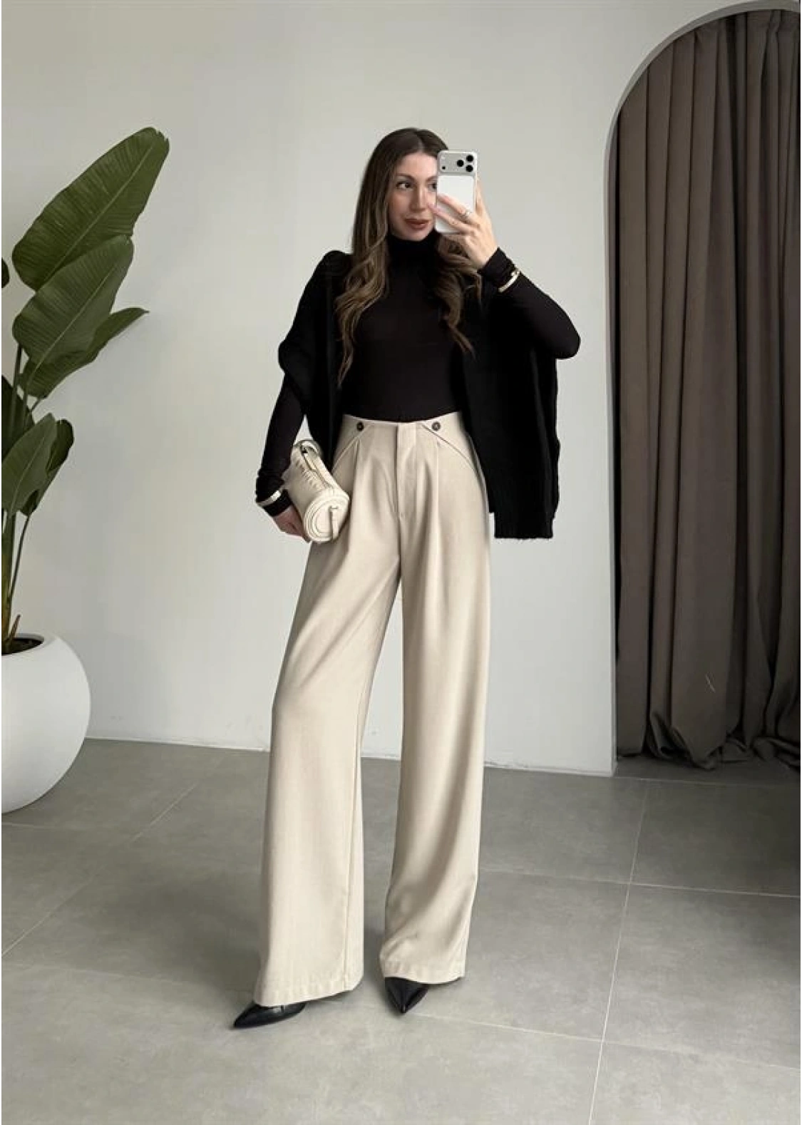 Beli Düğme Detaylı Dökümlü Taş Palazzo Pantolon