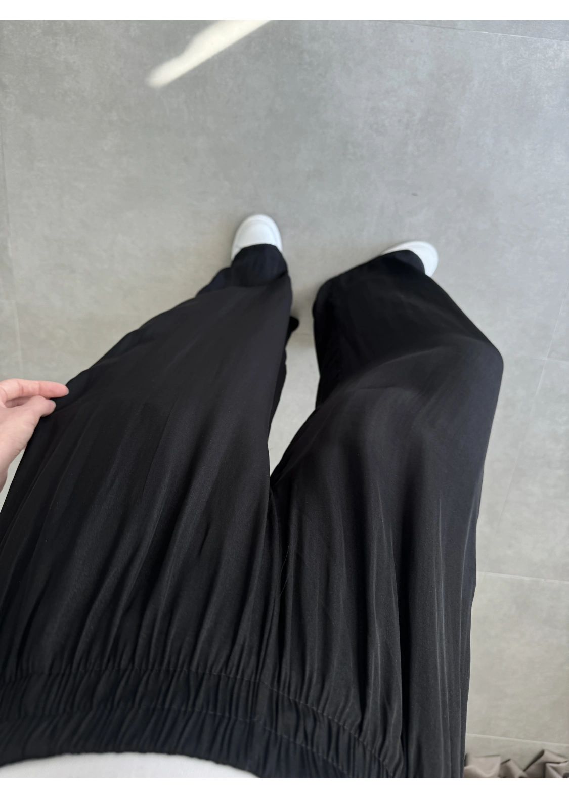 Beli Lastikli Siyah Tiril Pantolon