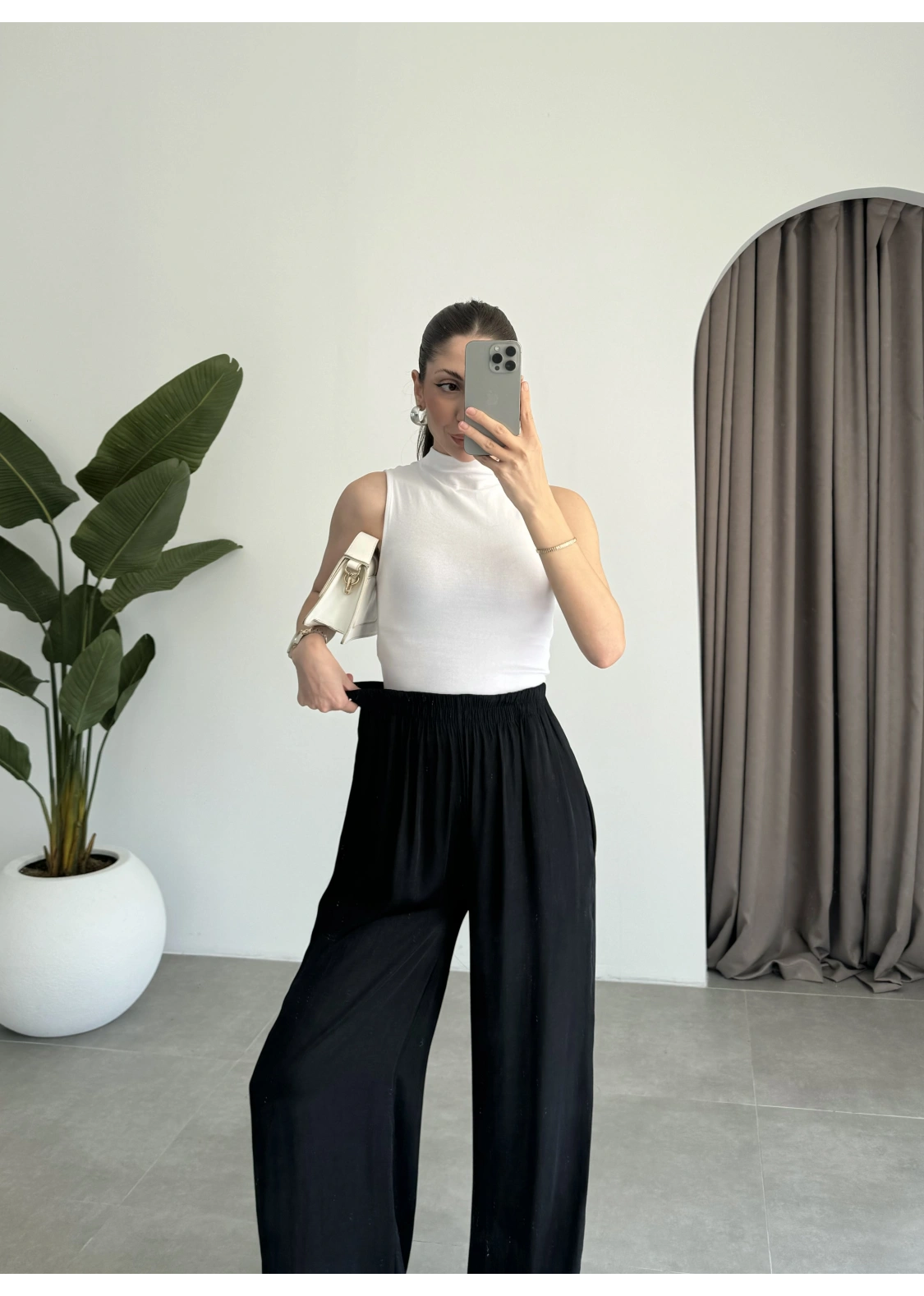 Beli Lastikli Siyah Tiril Pantolon