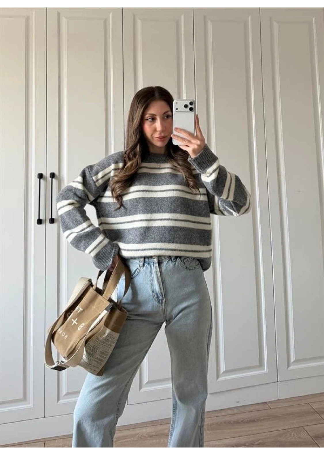 Çizgili Oversize Gri Yün Kazak