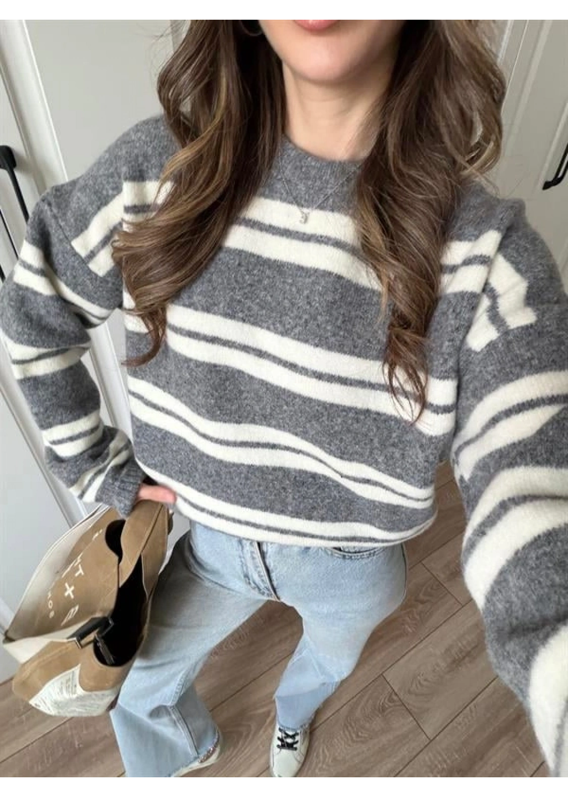 Çizgili Oversize Gri Yün Kazak