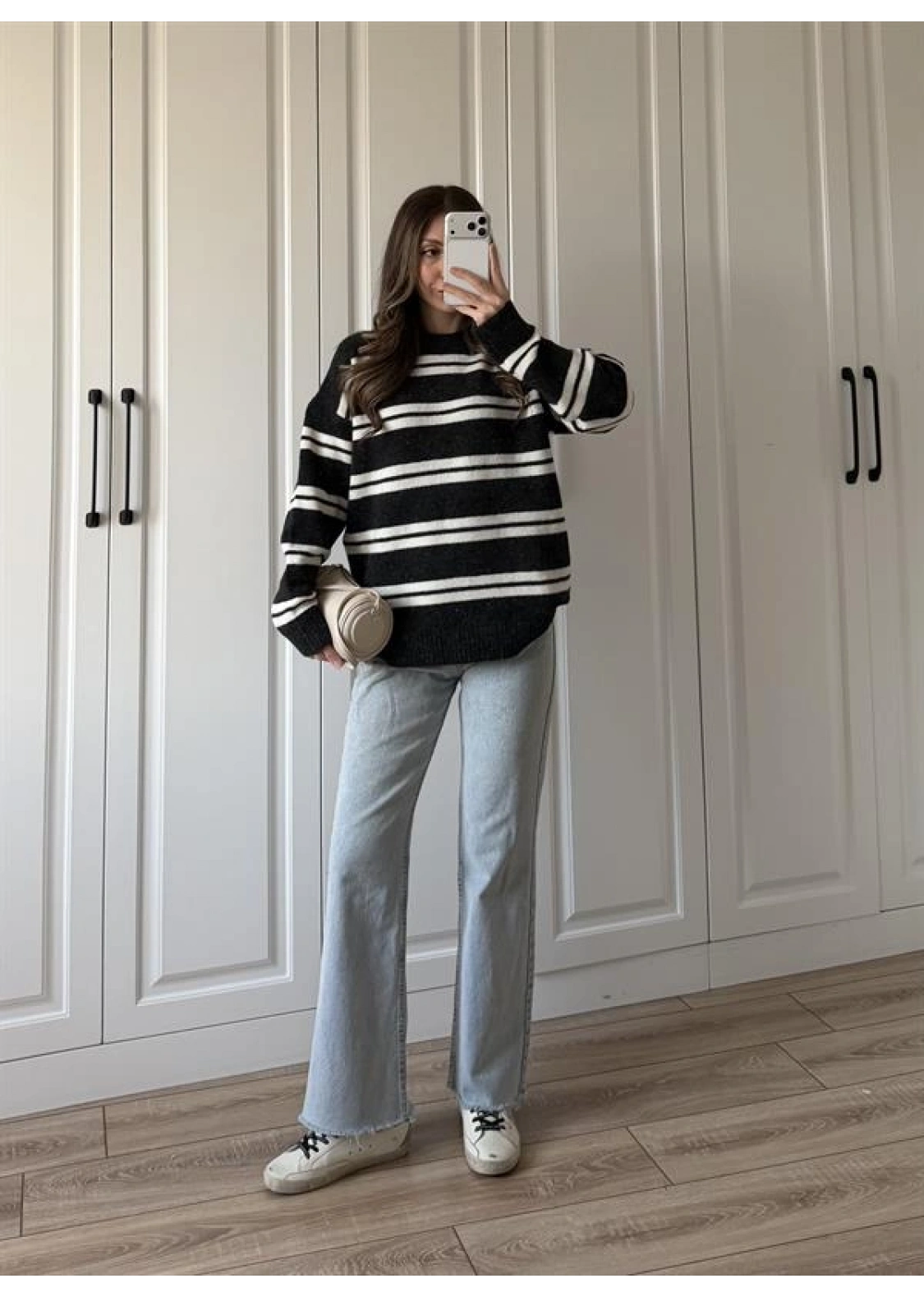 Çizgili Oversize Siyah Yün Kazak