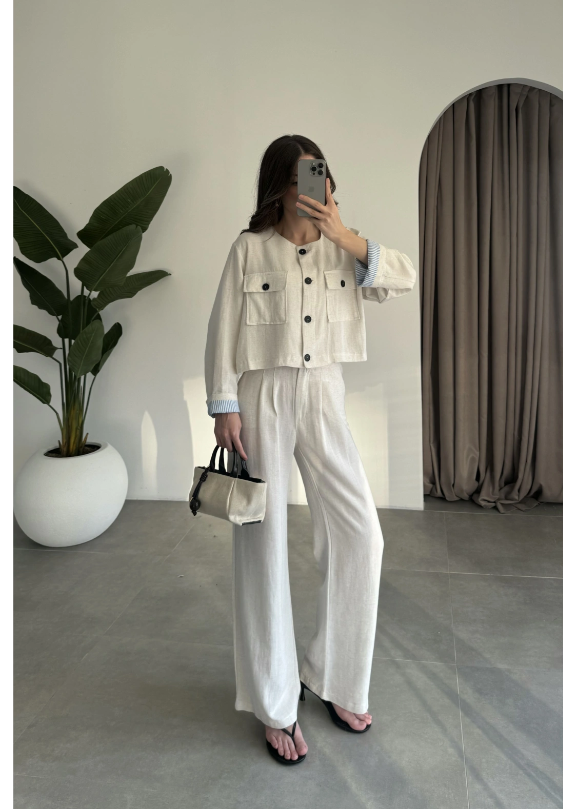 Crop Düğme Detaylı Taş Keten Takım
