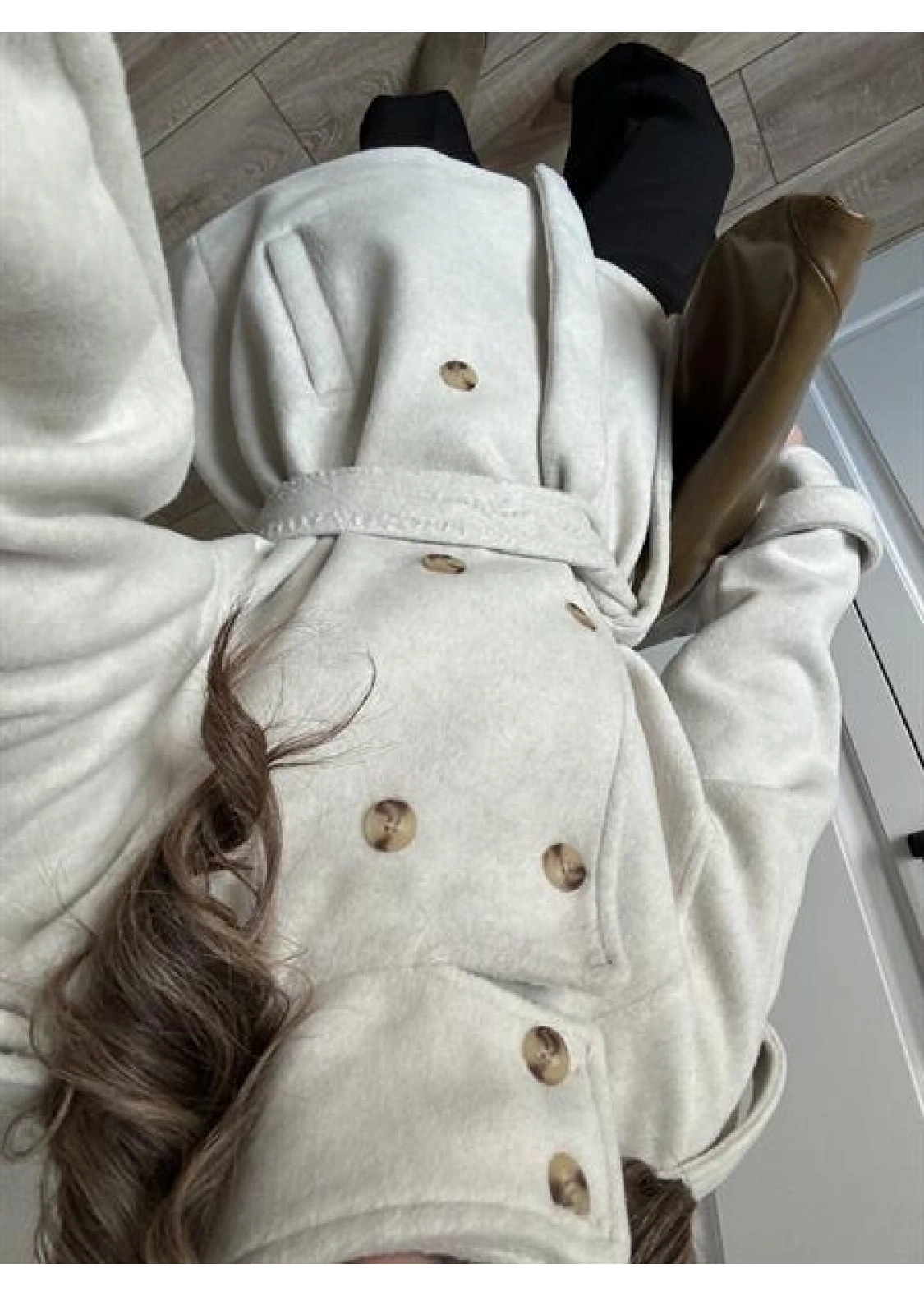 Dik Yaka Kruvaze Kuşaklı Taş Yün Kaban