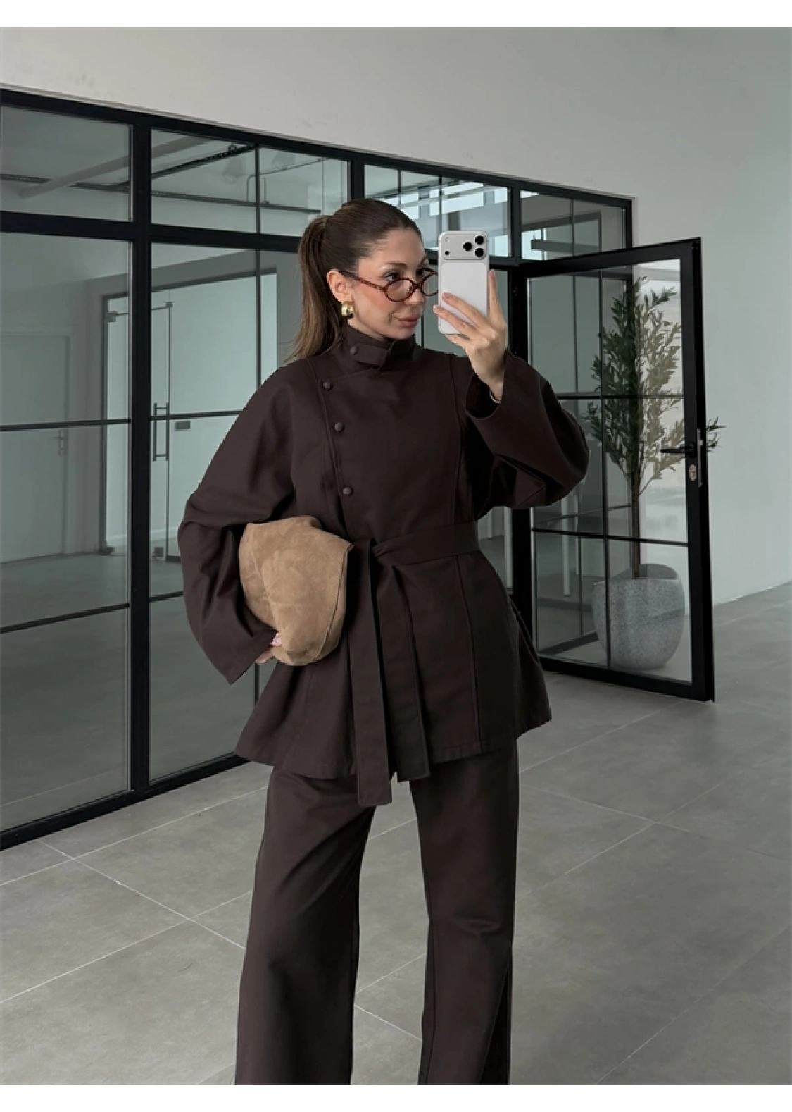 Dik Yaka Kuşaklı Kahve Denim Takım