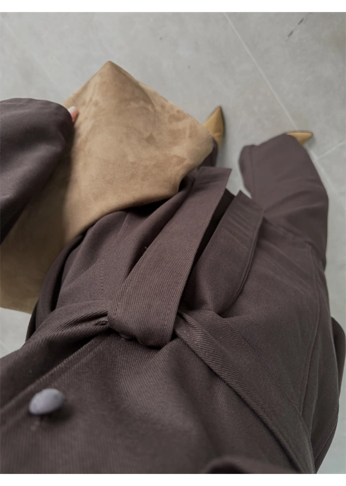 Dik Yaka Kuşaklı Kahve Denim Takım