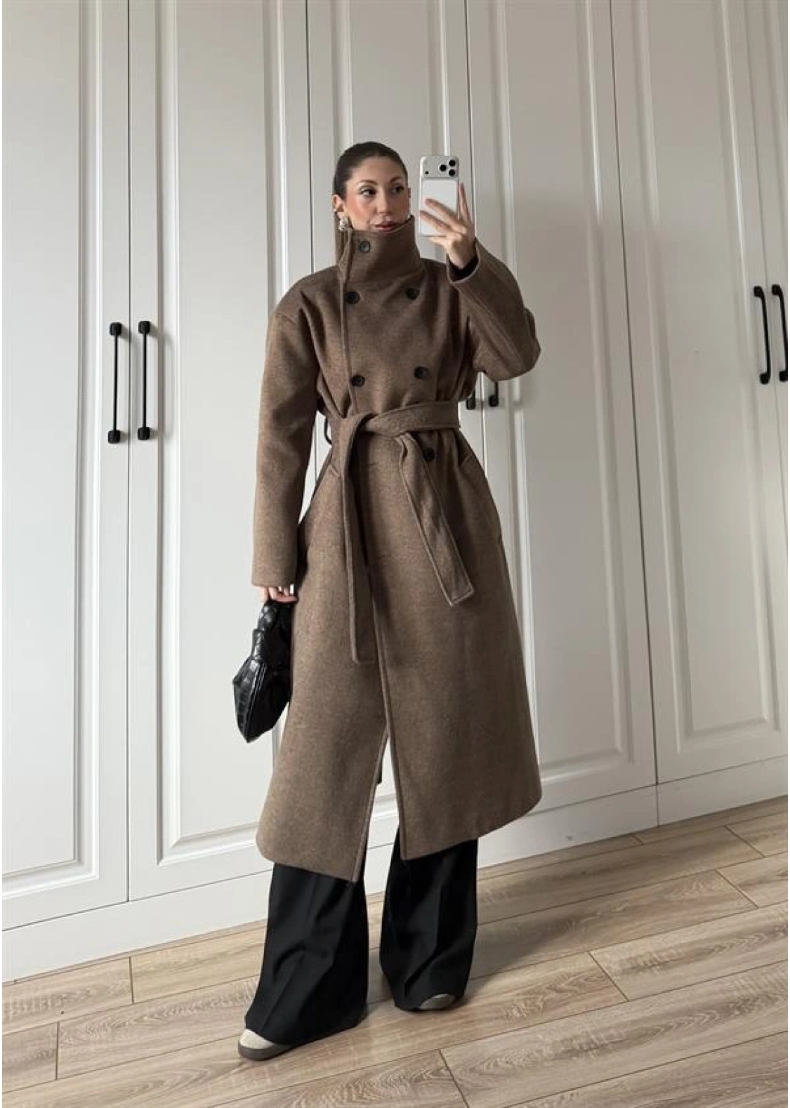 Dik Yaka Kuşaklı Kahve Yün Kaban