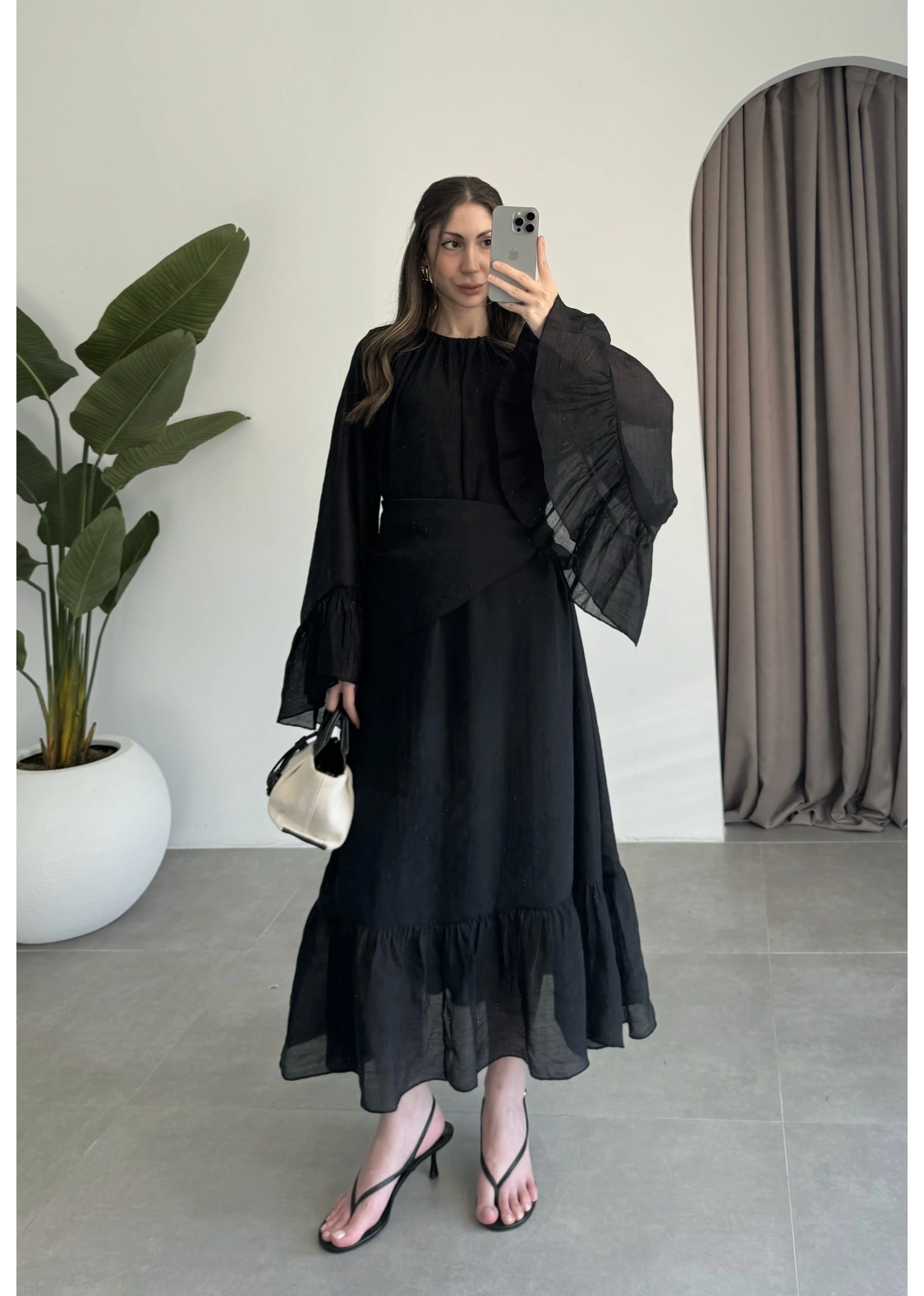 Diva Şallı Büzgülü Siyah Elbise
