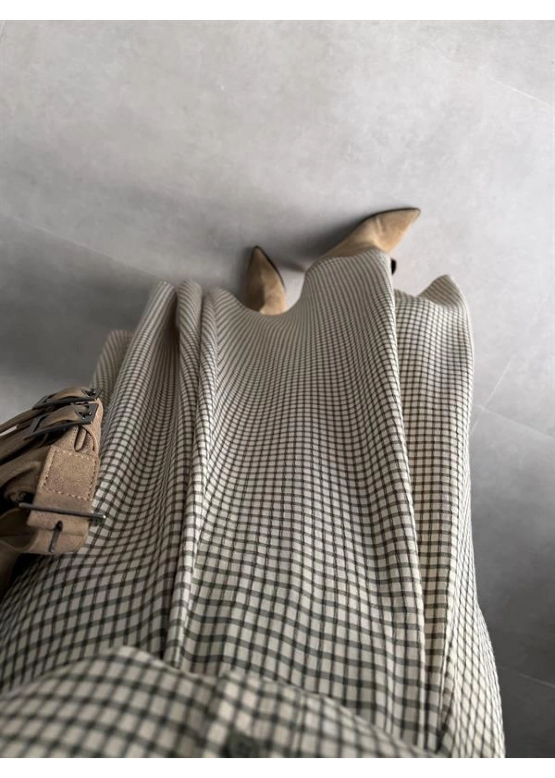 Ekose Fularlı Bej Haki Gömlek Takım