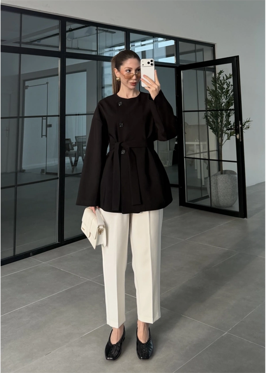 Elara Üç Düğme Kuşaklı Siyah Ceket