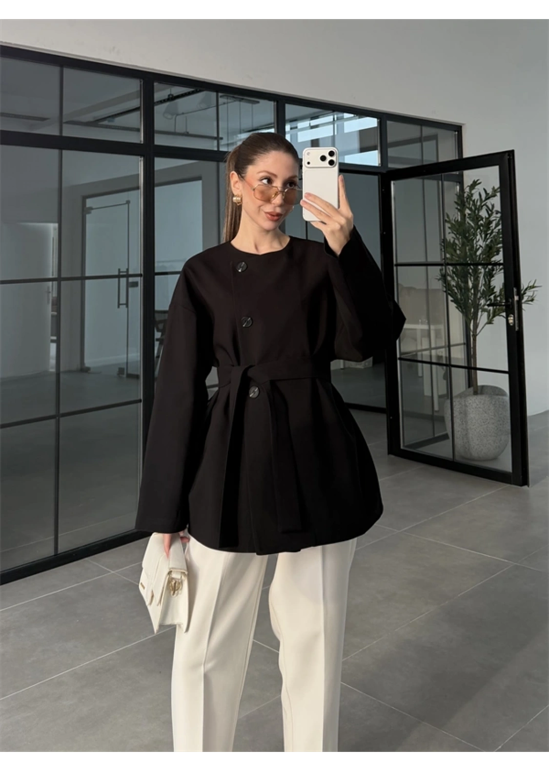 Elara Üç Düğme Kuşaklı Siyah Ceket