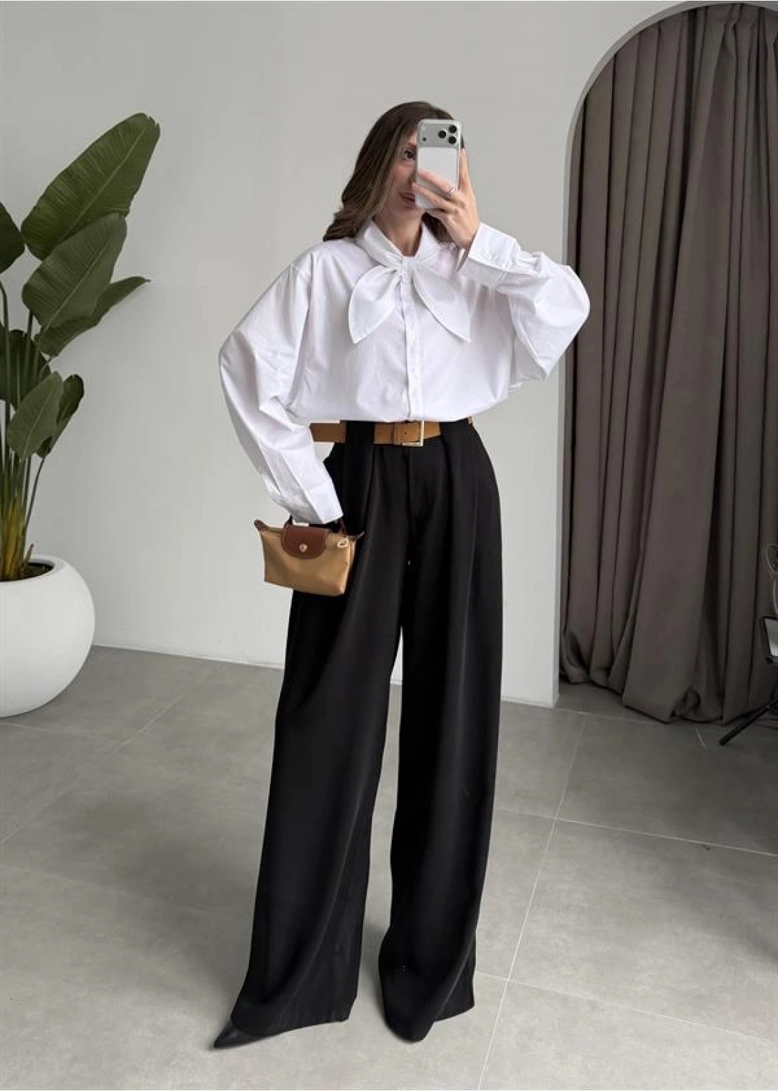 Fiyonklu Tasarım Poplin Beyaz Poplin Gömlek