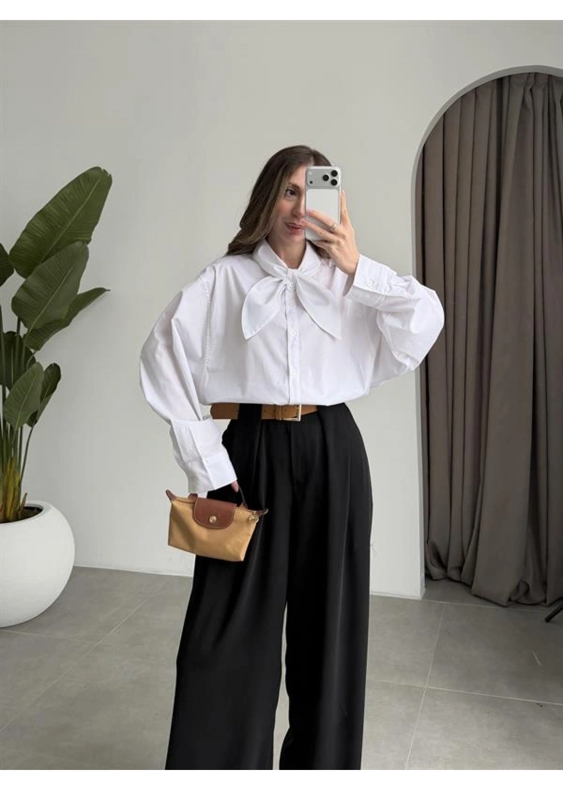 Fiyonklu Tasarım Poplin Beyaz Poplin Gömlek