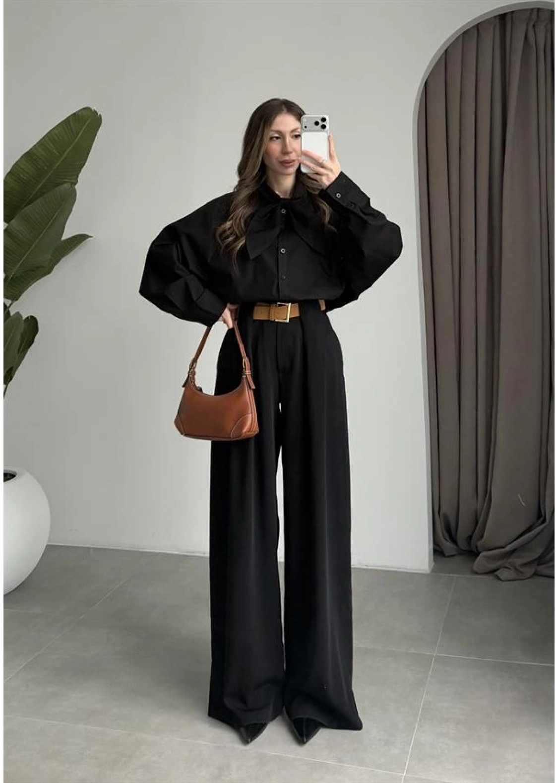 Fiyonklu Tasarım Poplin Siyah Poplin Gömlek